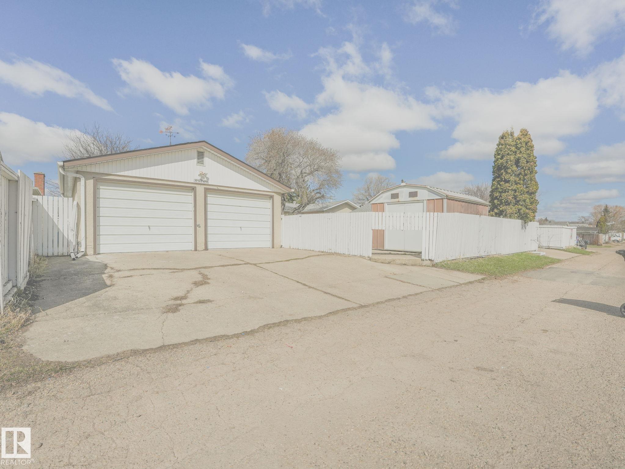 https://zimg.paragon.ice.com/ParagonImages/Property/PM/RAE/225399226/55/0/0/9526d7448993bea34125c12a72d0583c/1/7e9bd31a09d3377cc625da127864e313/225399226-aaa71f05-d4b4-4bef-b003-624ea254d382.JPG