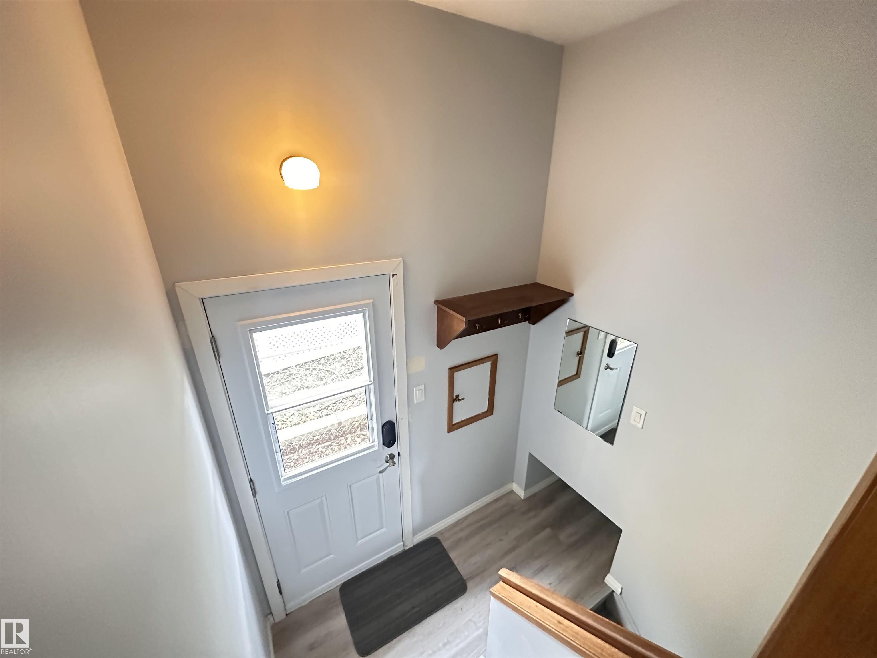 https://zimg.paragon.ice.com/ParagonImages/Property/PM/RAE/225399238/27/0/0/cd900d41387f3da96dc44fa0faca8ce0/1/c7aabf95f01cf75c6bf430eec53920ff/225399238-7fc5bf08-43ed-433a-8bf6-7690e48fe056.JPG