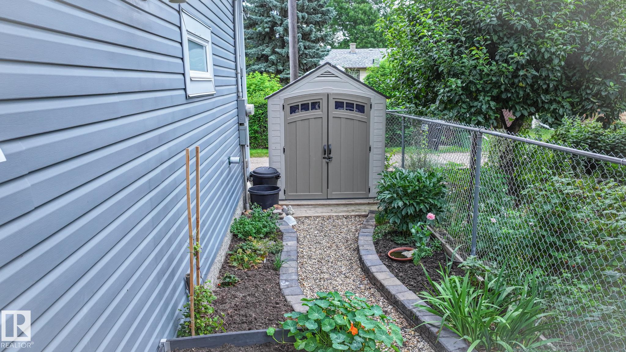 https://zimg.paragon.ice.com/ParagonImages/Property/PM/RAE/225399238/49/0/0/97fc35ec516f965effb65e10cc8d7c17/1/c7aabf95f01cf75c6bf430eec53920ff/225399238-314de088-ef9b-49fa-9e2e-599d26ffd106.JPG