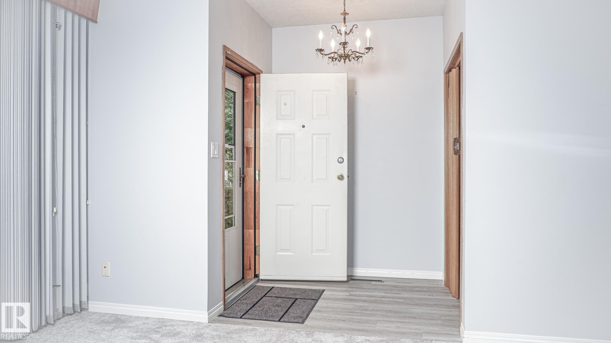 https://zimg.paragon.ice.com/ParagonImages/Property/PM/RAE/225399238/6/0/0/9b67f056768dde57e4ba91992508f25e/1/c7aabf95f01cf75c6bf430eec53920ff/225399238-9919f675-465d-4ac6-9e06-095820a25fa1.JPG