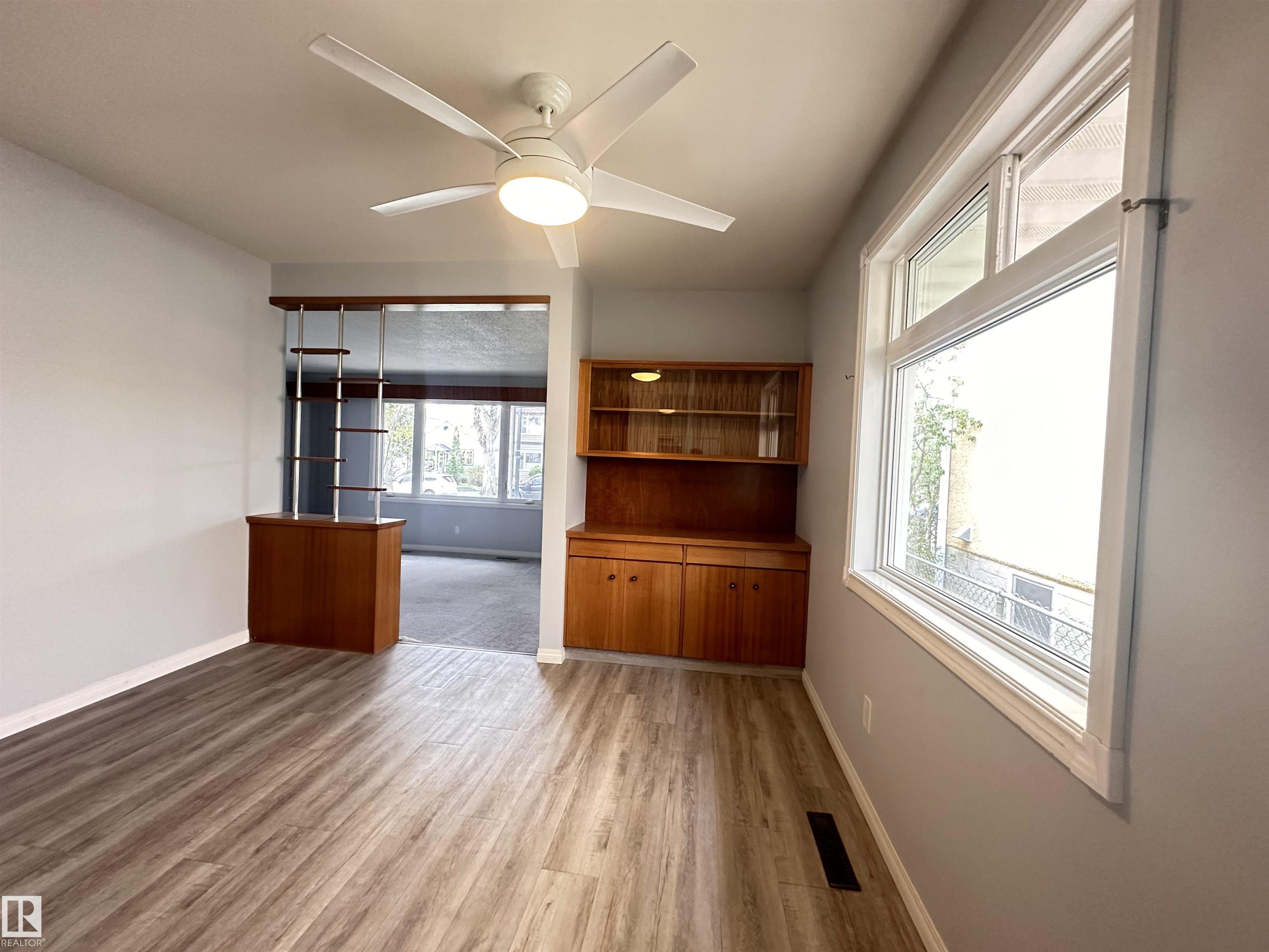 https://zimg.paragon.ice.com/ParagonImages/Property/PM/RAE/225399238/8/0/0/3b5ee6563fd7036badd660963eaa6cb3/1/c7aabf95f01cf75c6bf430eec53920ff/225399238-93c1f65e-2f94-41cb-a227-3809508289d6.JPG