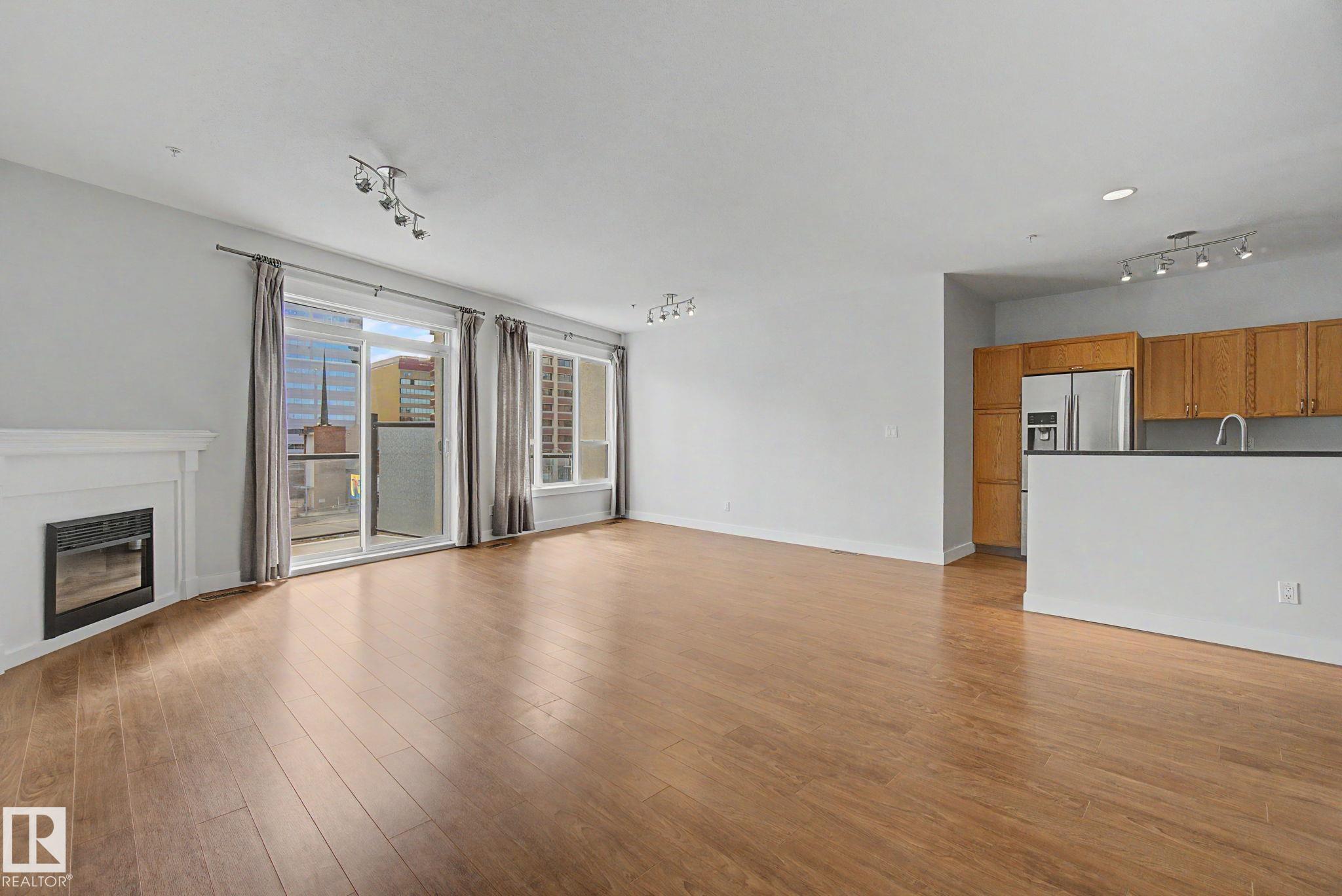 411 - 10033 110 Street NW, Wîhkwêntôwin, Edmonton