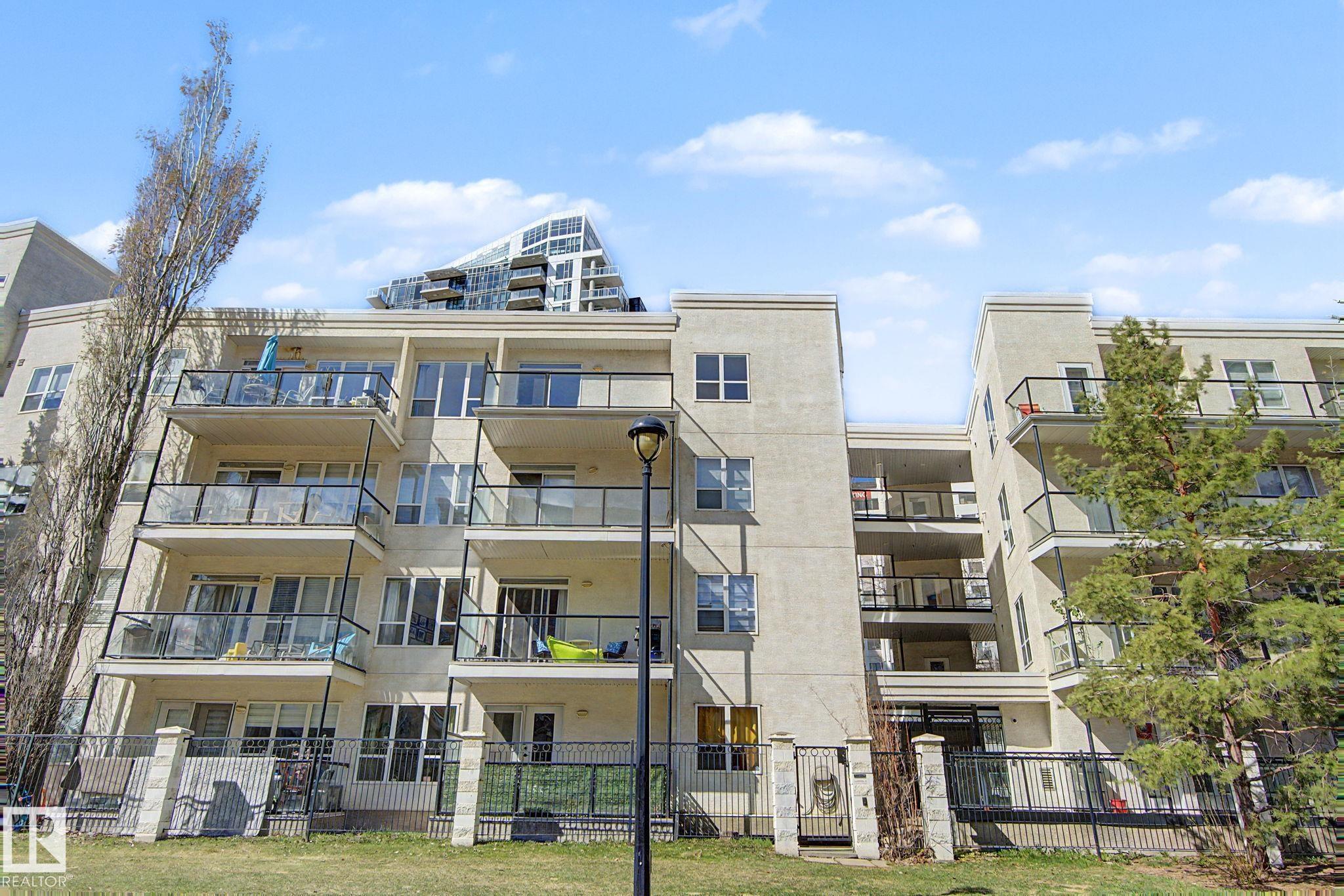 https://zimg.paragon.ice.com/ParagonImages/Property/PM/RAE/225399248/49/0/0/5ae1fffc83a5606b0f28c0efade50515/1/e2705525b6447b5a25da69c78dd1e474/225399248-ab175eca-c2cb-4727-907d-d6e4123db63e.JPG
