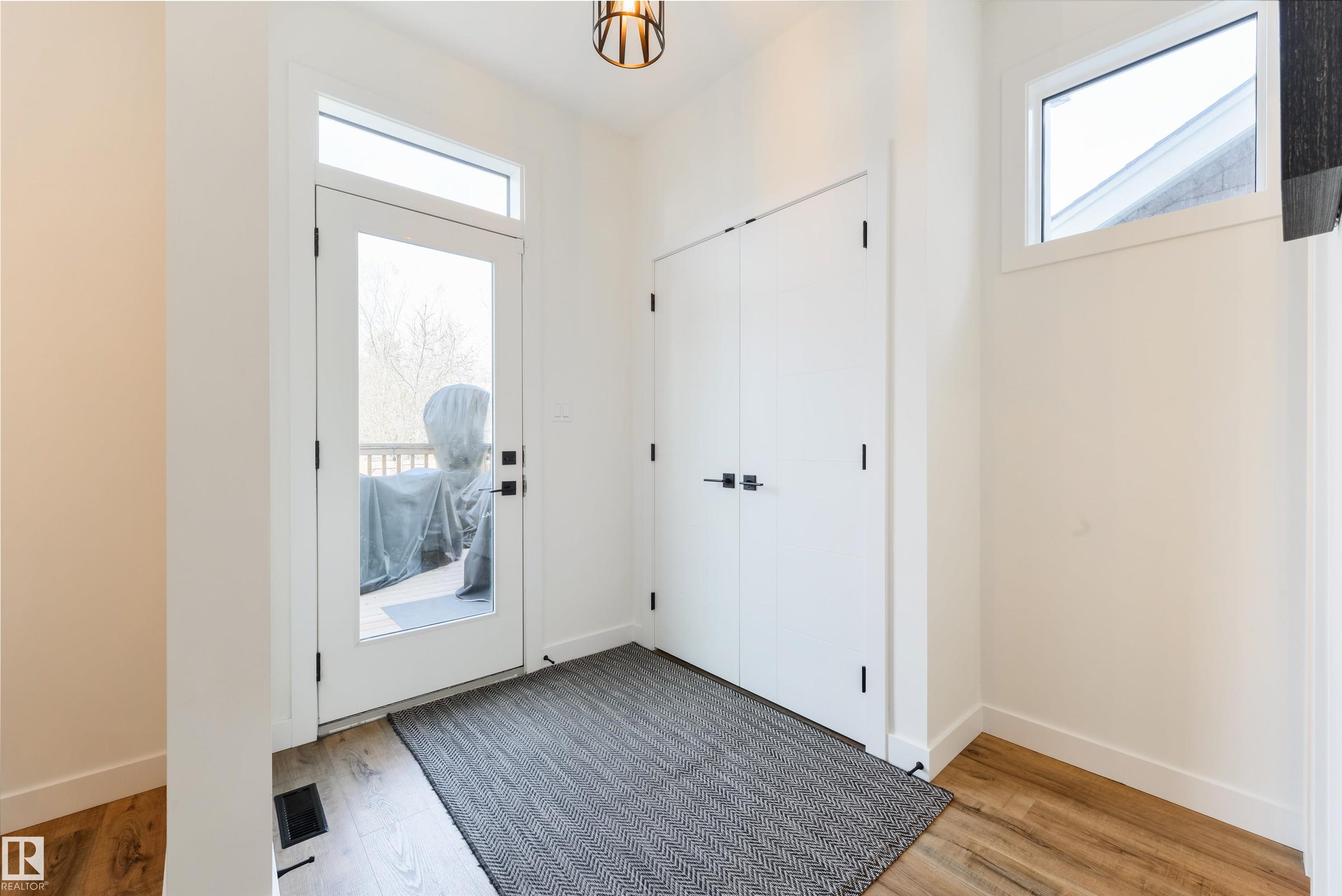 https://zimg.paragon.ice.com/ParagonImages/Property/PM/RAE/225399250/15/0/0/982c87b84d8ac8e8a52ec06ec86727bb/1/4fa735e5080b9969a3b7d07e1c928dce/225399250-066a28cf-db59-4b5e-ac2b-8cfe02ed5bbe.JPG