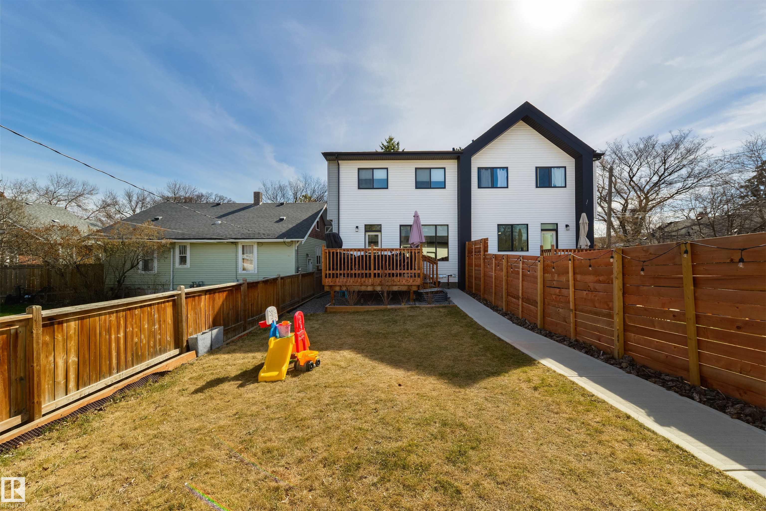 https://zimg.paragon.ice.com/ParagonImages/Property/PM/RAE/225399250/33/0/0/9d90eb5093ad3927a20ee2527f437d6a/1/4fa735e5080b9969a3b7d07e1c928dce/225399250-924f1ccc-82a6-4ea2-960f-5b063819d37b.JPG