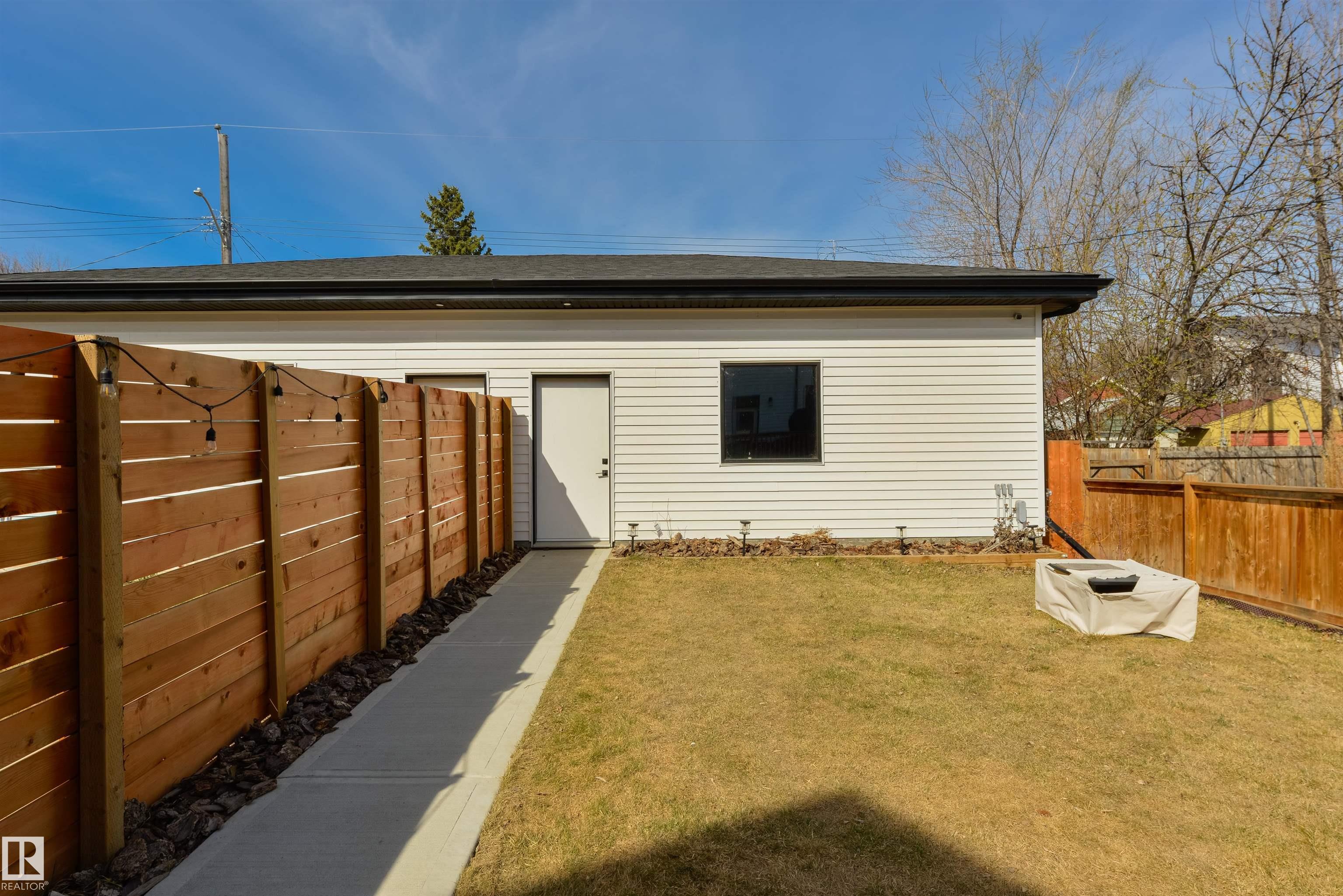 https://zimg.paragon.ice.com/ParagonImages/Property/PM/RAE/225399250/36/0/0/d64bf900c5f20bebd989bf11b76e7838/1/4fa735e5080b9969a3b7d07e1c928dce/225399250-6152188b-61e1-48d9-b18f-e253888b7bad.JPG