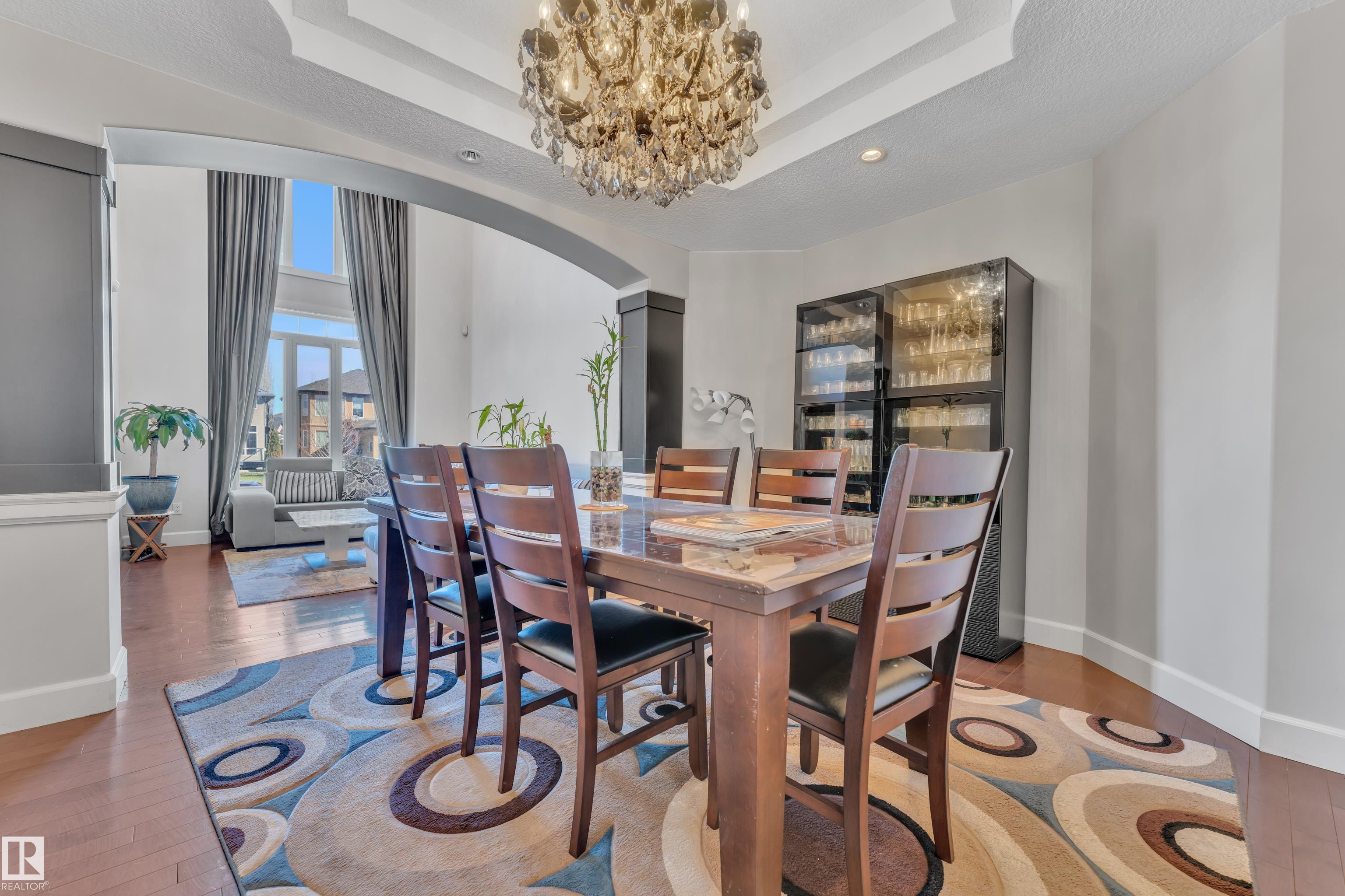 https://zimg.paragon.ice.com/ParagonImages/Property/PM/RAE/225399260/24/0/0/f602e6ff14cf622849feaf46162c5963/1/78617db120918e7151613aa1fa0adb0a/225399260-b837926b-fd77-480a-abeb-3768f977b5b4.JPG