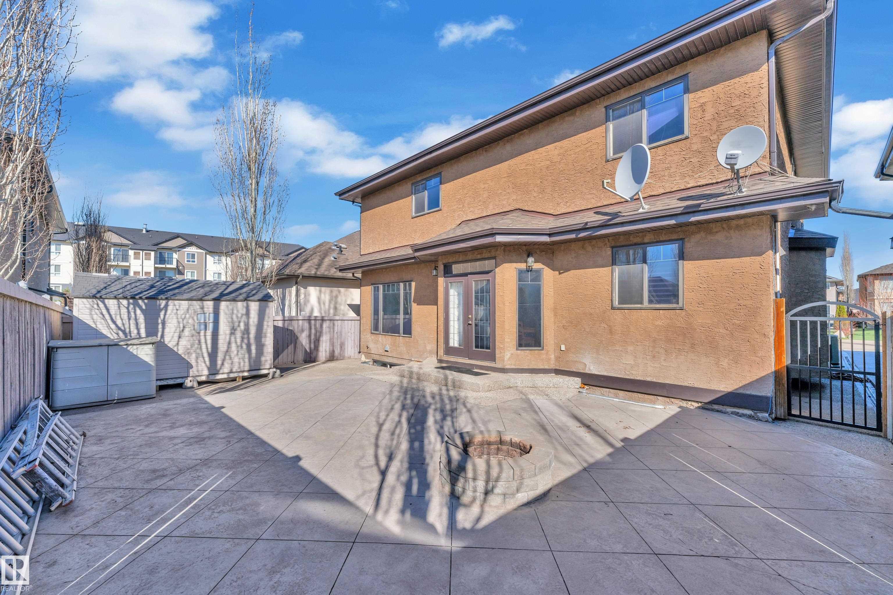 https://zimg.paragon.ice.com/ParagonImages/Property/PM/RAE/225399260/28/0/0/fa75692ad80b5fdb6115836a101972b0/1/78617db120918e7151613aa1fa0adb0a/225399260-7c26efdb-c62c-48b3-b2a8-6ba258a133d3.JPG