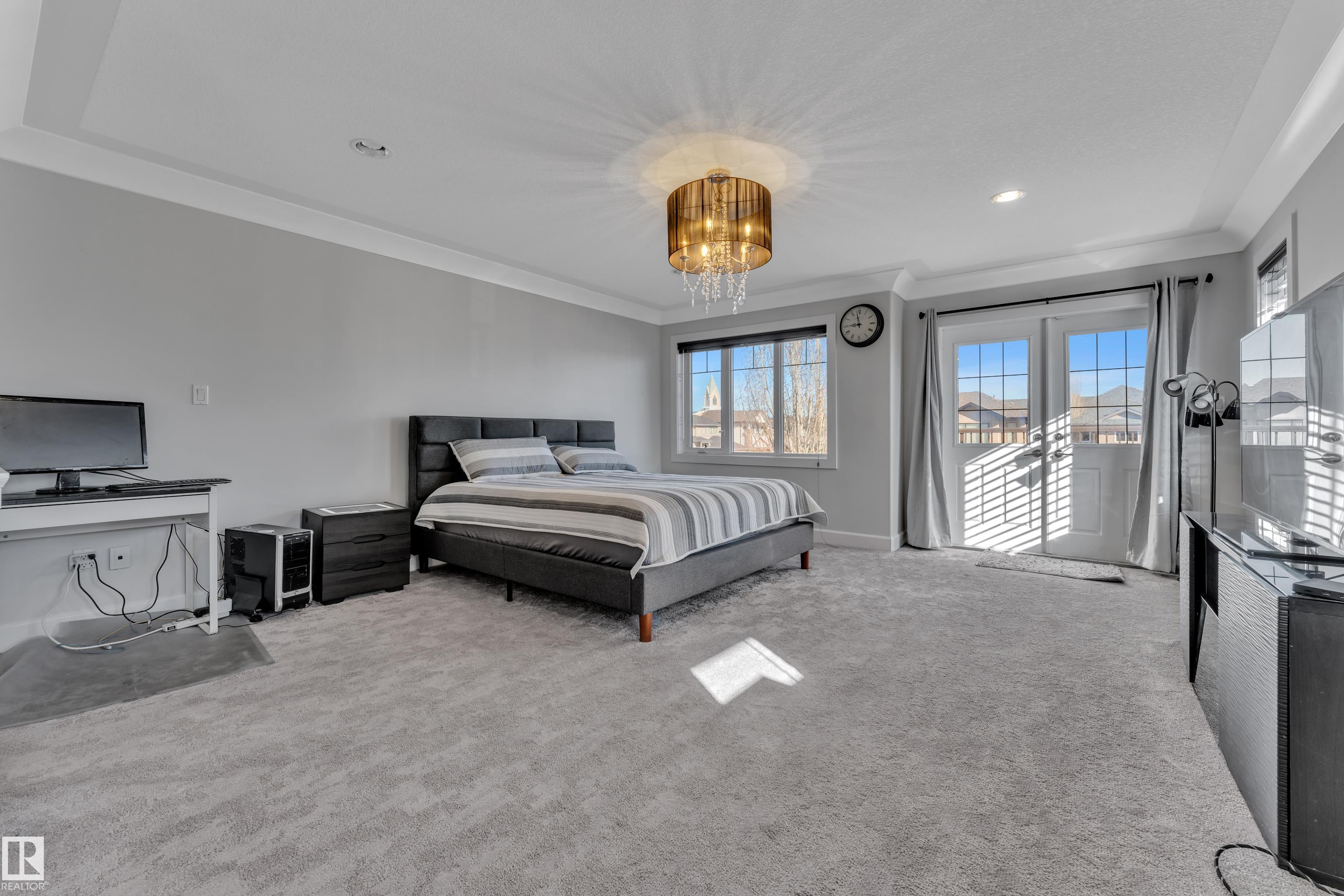 https://zimg.paragon.ice.com/ParagonImages/Property/PM/RAE/225399260/30/0/0/5b244cfb9941a19ee4cc75566741dbe8/1/78617db120918e7151613aa1fa0adb0a/225399260-9fe19760-dc5d-480b-ad5d-1db022565b76.JPG