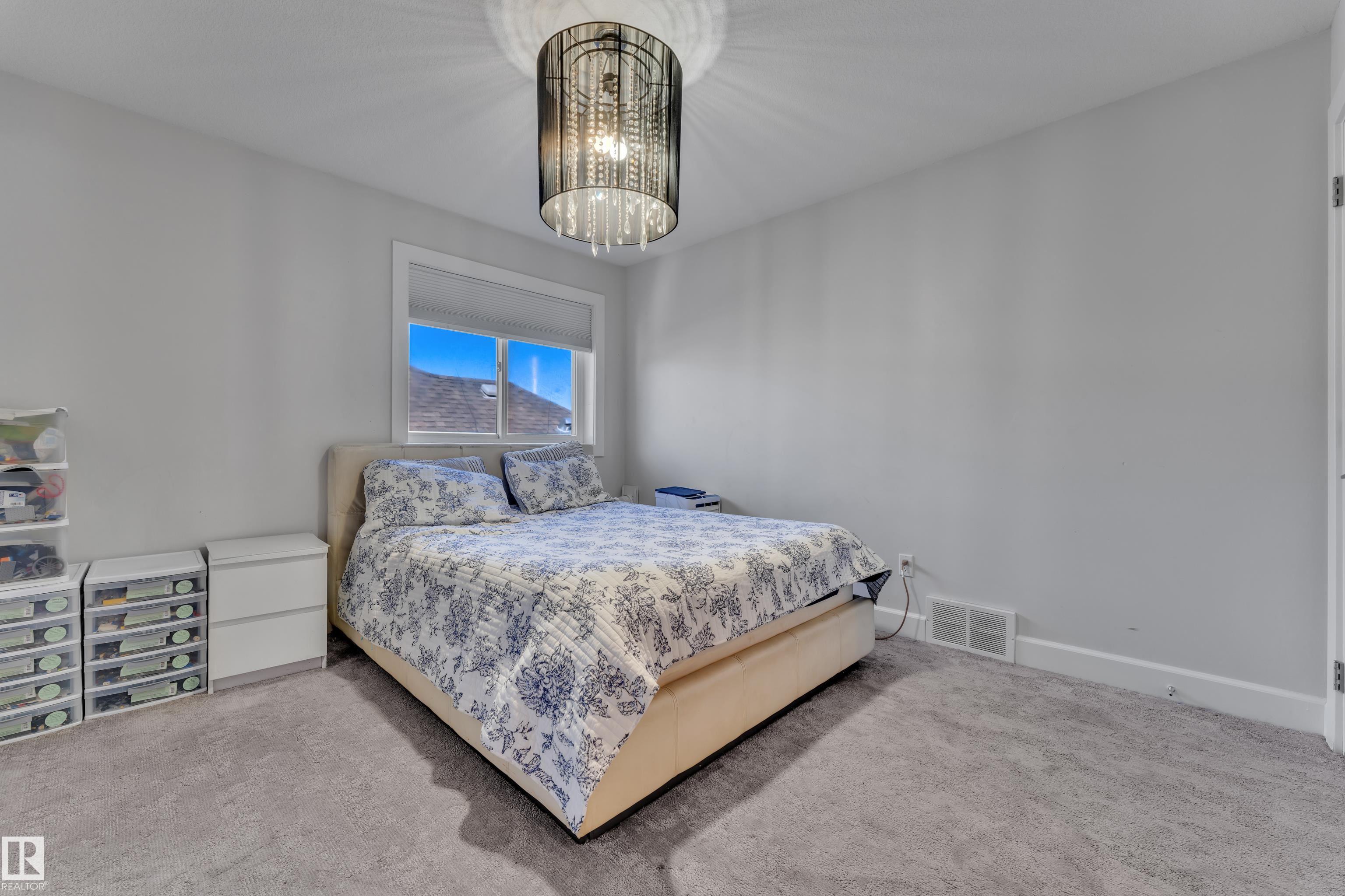 https://zimg.paragon.ice.com/ParagonImages/Property/PM/RAE/225399260/36/0/0/0e452e1f316947436a0da95702fe090e/1/78617db120918e7151613aa1fa0adb0a/225399260-24a61c9d-3c1d-4ec6-9951-97eca44c84cc.JPG