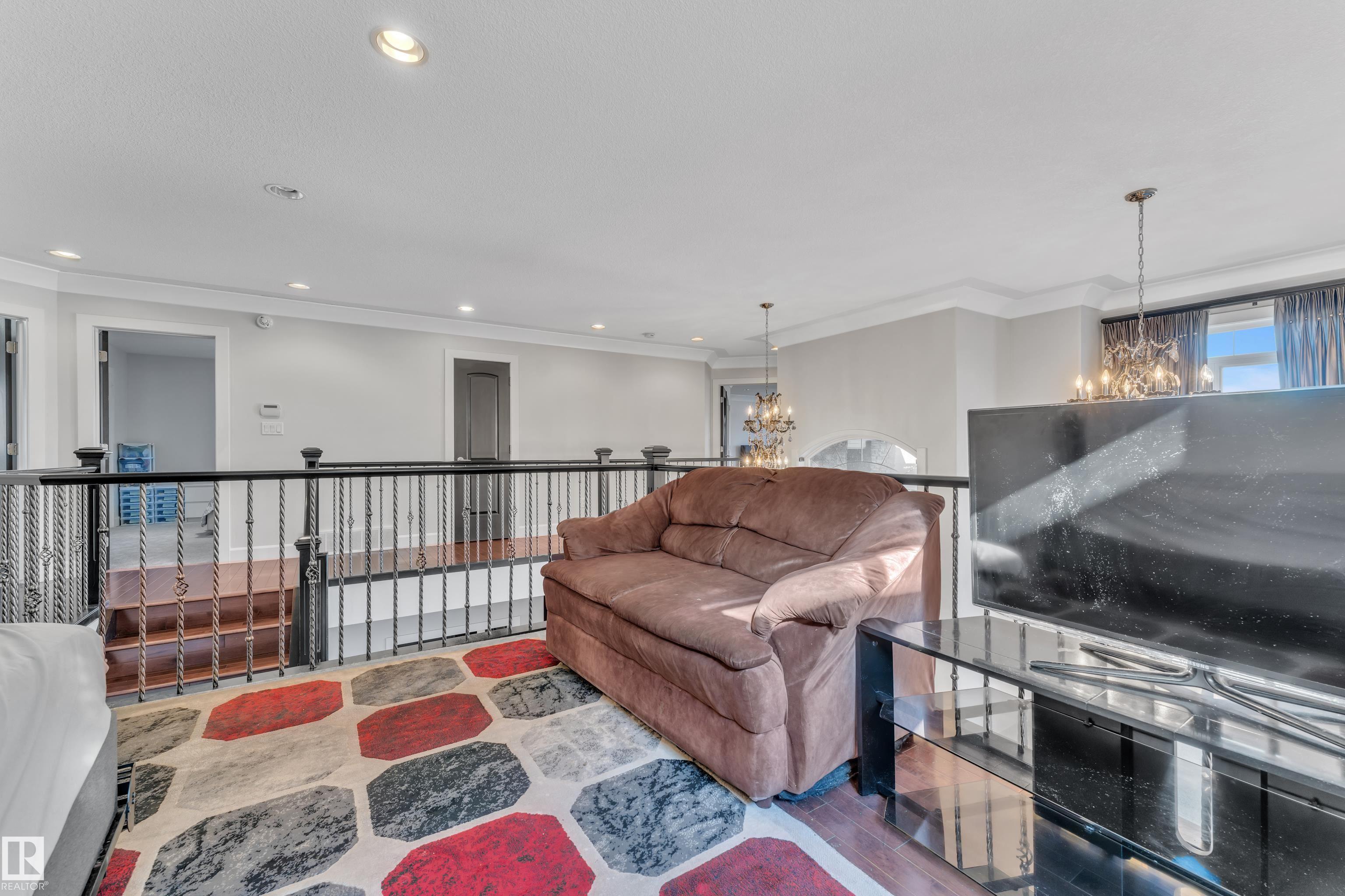 https://zimg.paragon.ice.com/ParagonImages/Property/PM/RAE/225399260/42/0/0/0b966d3476449ee66a149576b14d937e/1/78617db120918e7151613aa1fa0adb0a/225399260-130ac17c-cc56-44a9-b0e8-661b2ecfc137.JPG