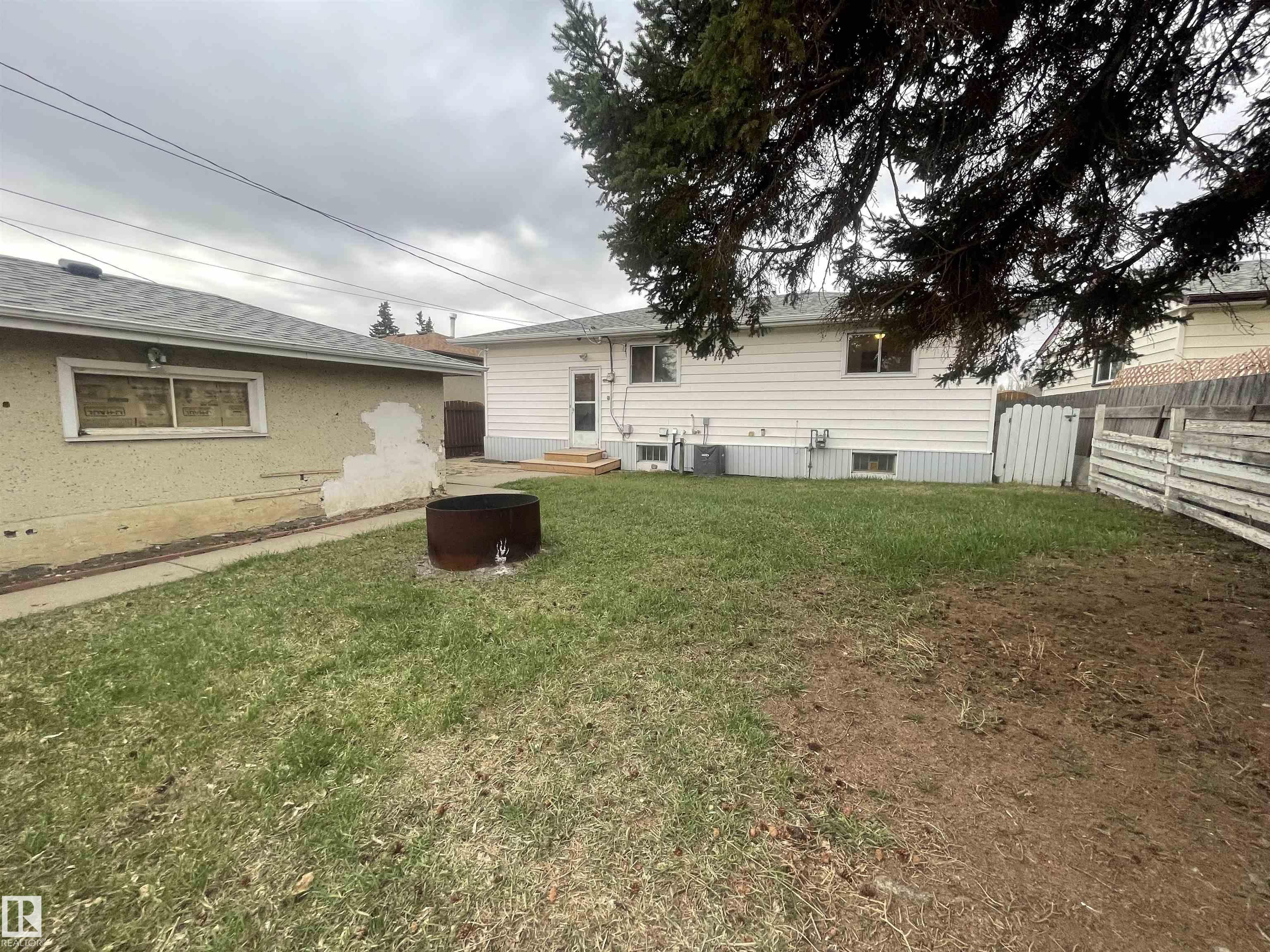 Photo 22 at 13804 132 Avenue NW, Wellington, Edmonton