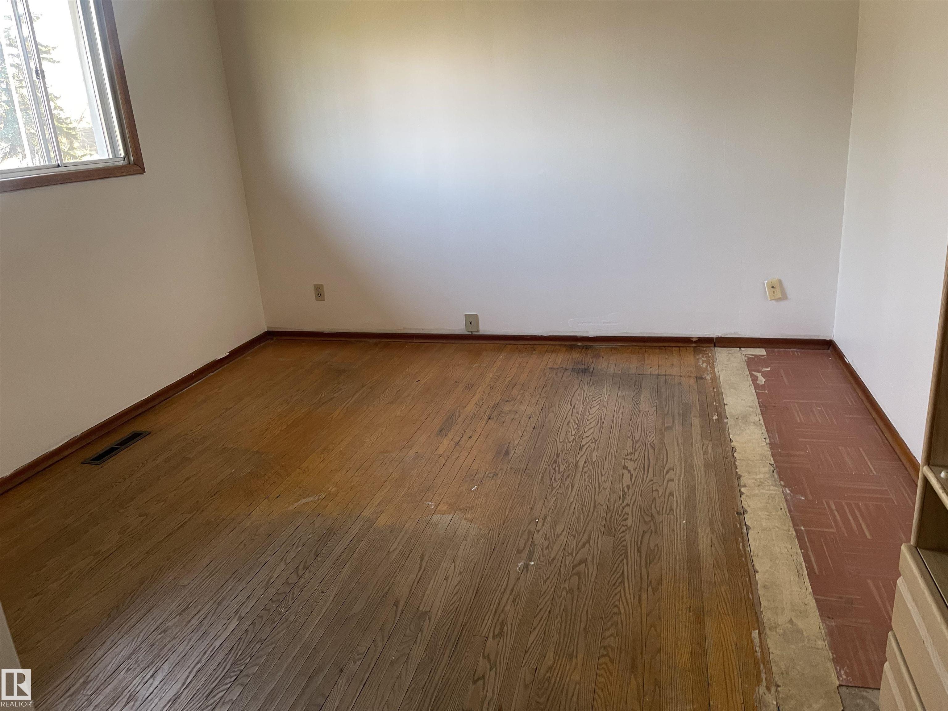 Photo 32 at 13804 132 Avenue NW, Wellington, Edmonton