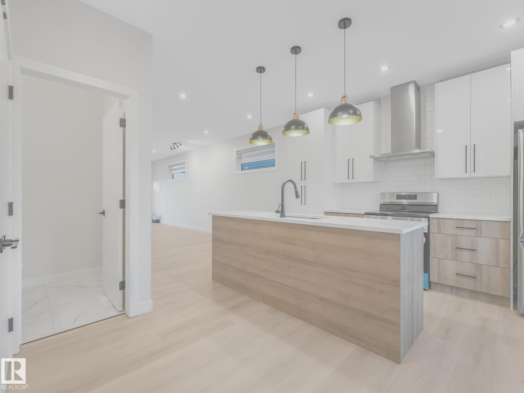 Photo 43 at 15731 109 Avenue NW, Mayfield, Edmonton