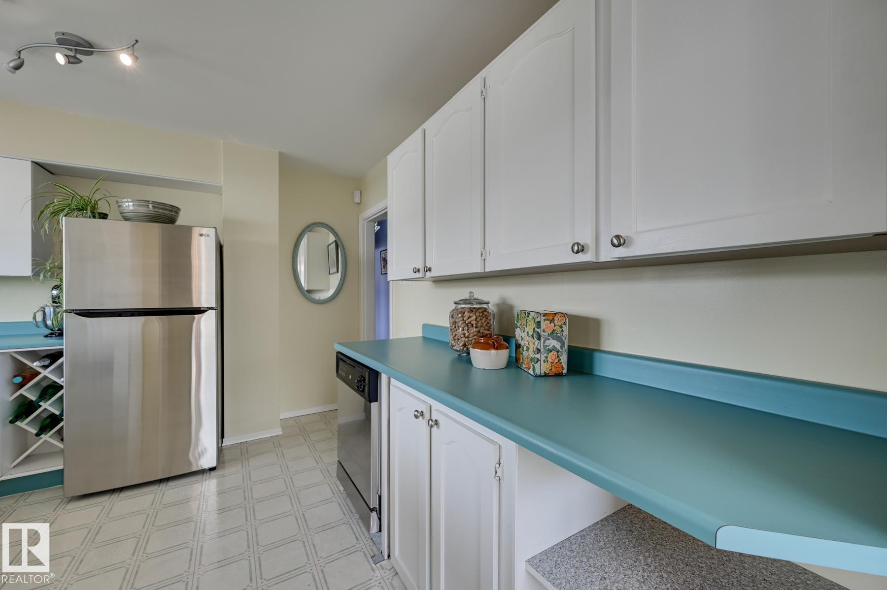 Photo 9 at 14552 107a Avenue NW, McQueen, Edmonton