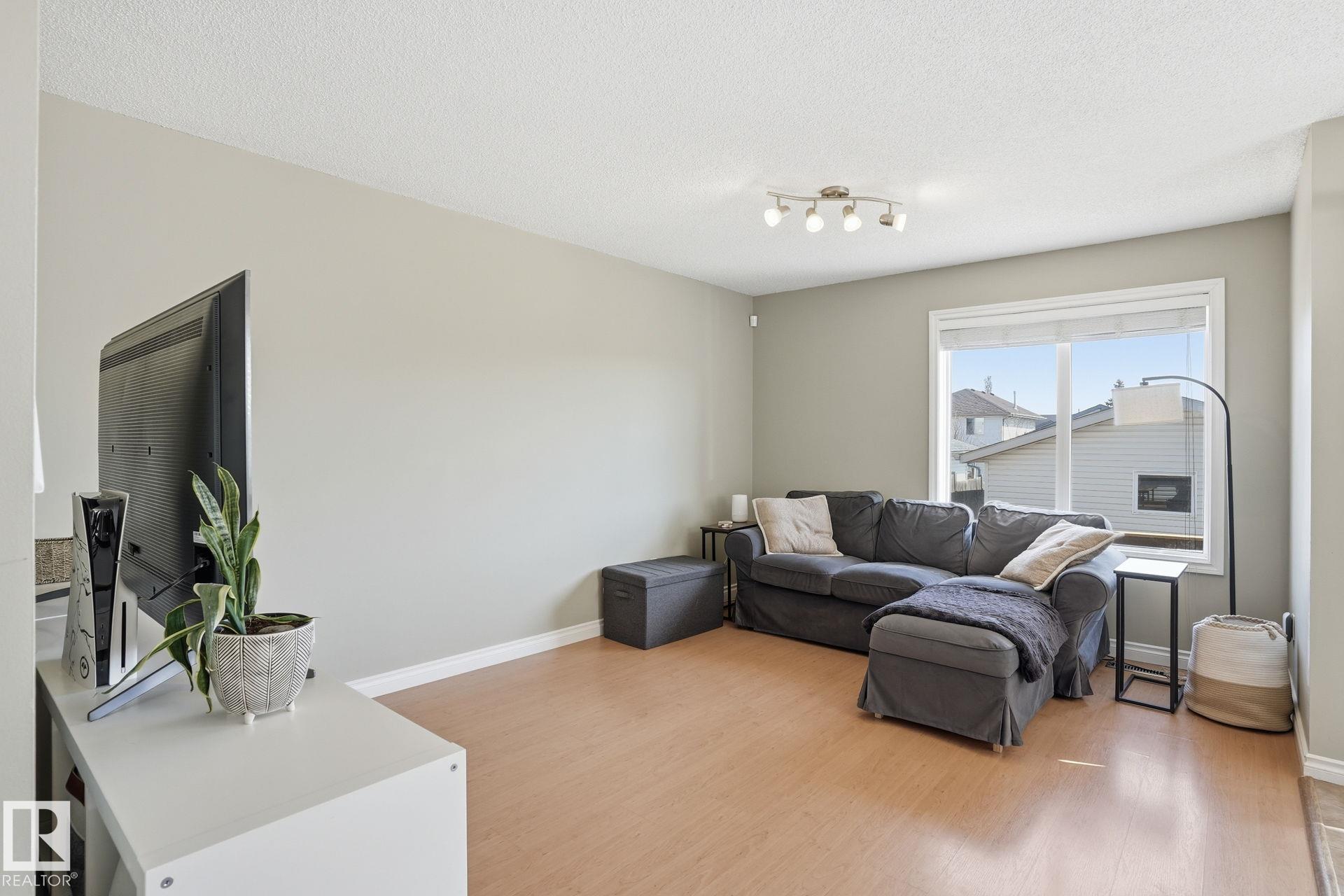 16215 57 Street NW, Hollick-Kenyon, Edmonton