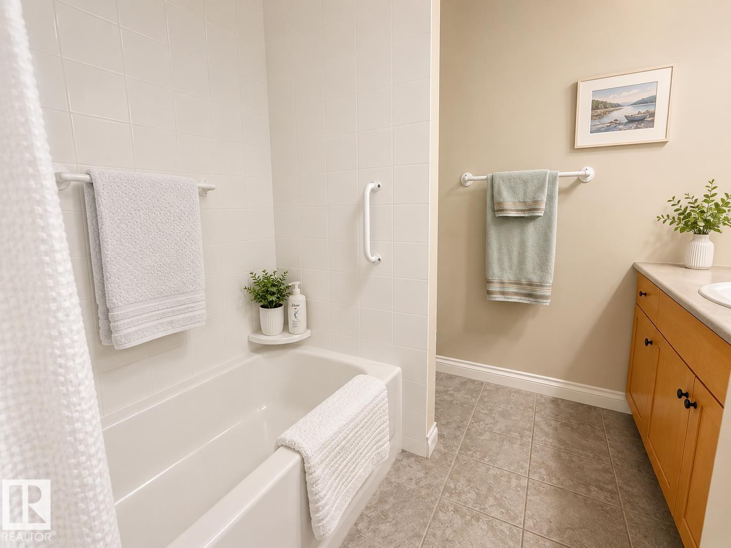 Photo 15 at 301 - 9803 96a Street NW, Cloverdale, Edmonton
