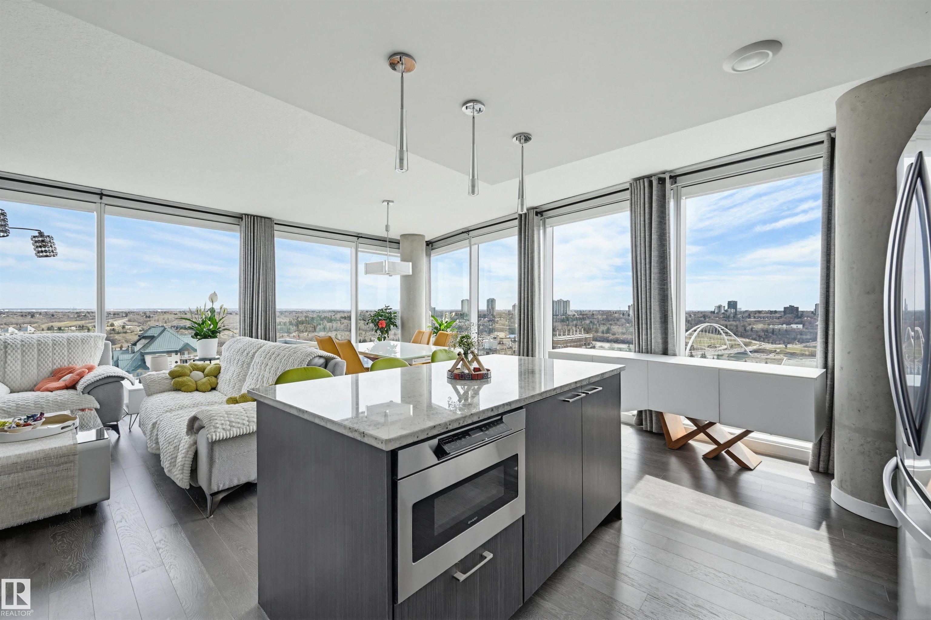 https://zimg.paragon.ice.com/ParagonImages/Property/PM/RAE/225399281/14/0/0/d8ff7dabf803567036df104a7e769143/1/86d3667eadacc1560d924cc7b3f803ff/225399281-8053b5db-f31a-4282-8bc1-2b4254d0f642.JPG