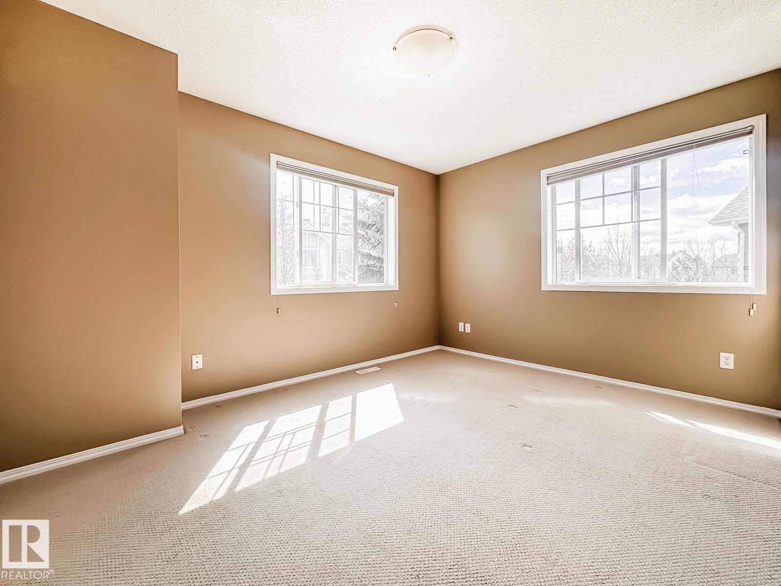 https://zimg.paragon.ice.com/ParagonImages/Property/PM/RAE/225399282/38/0/0/43d961e6c79210c54c88f514883e7f22/1/f14ef88badddd0671268d5e59a6d2552/225399282-9555540f-757f-4d59-9dc8-187556509c9b.JPG