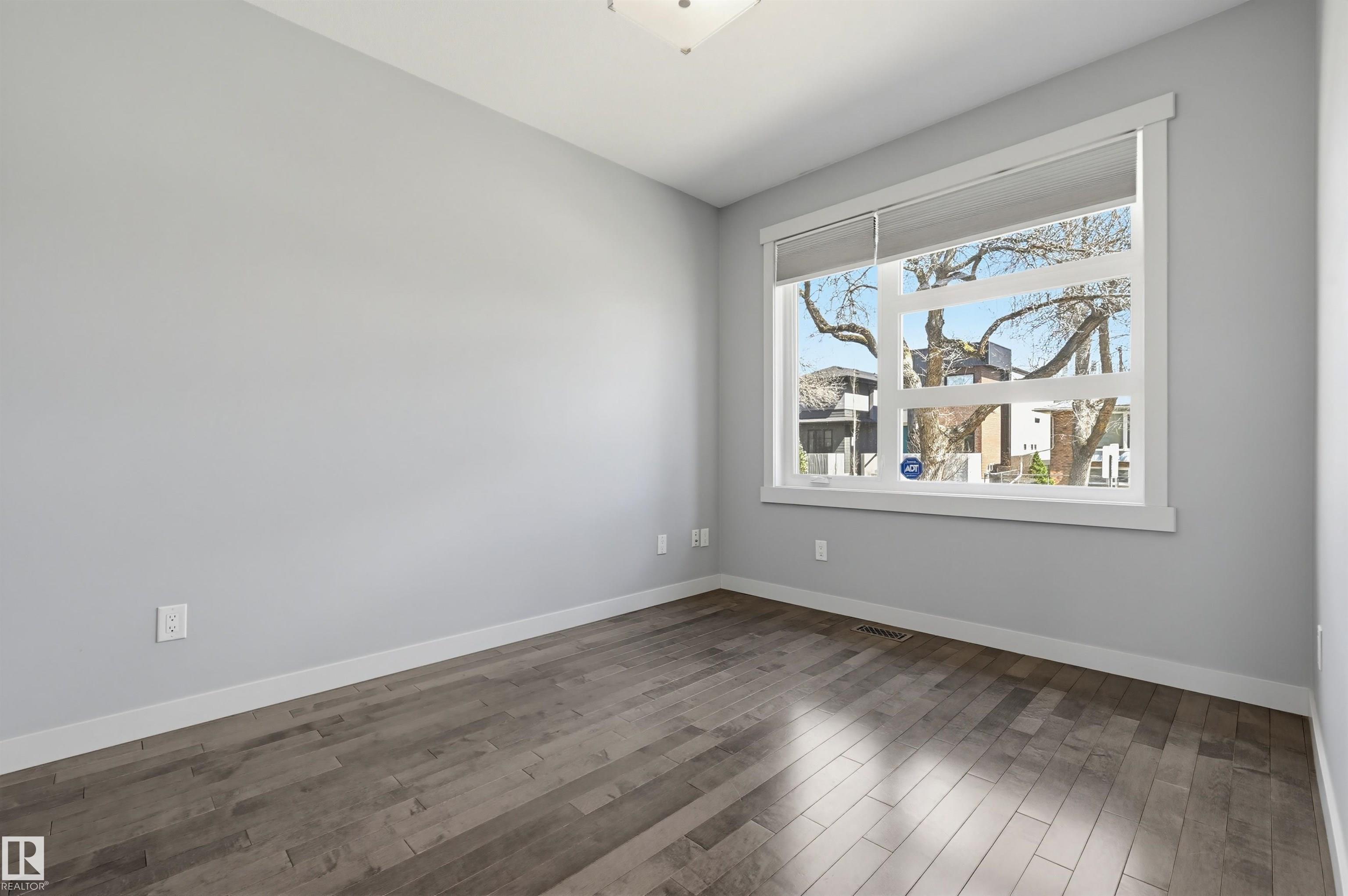 Photo 7 at 8834 91 Street NW, Bonnie Doon, Edmonton