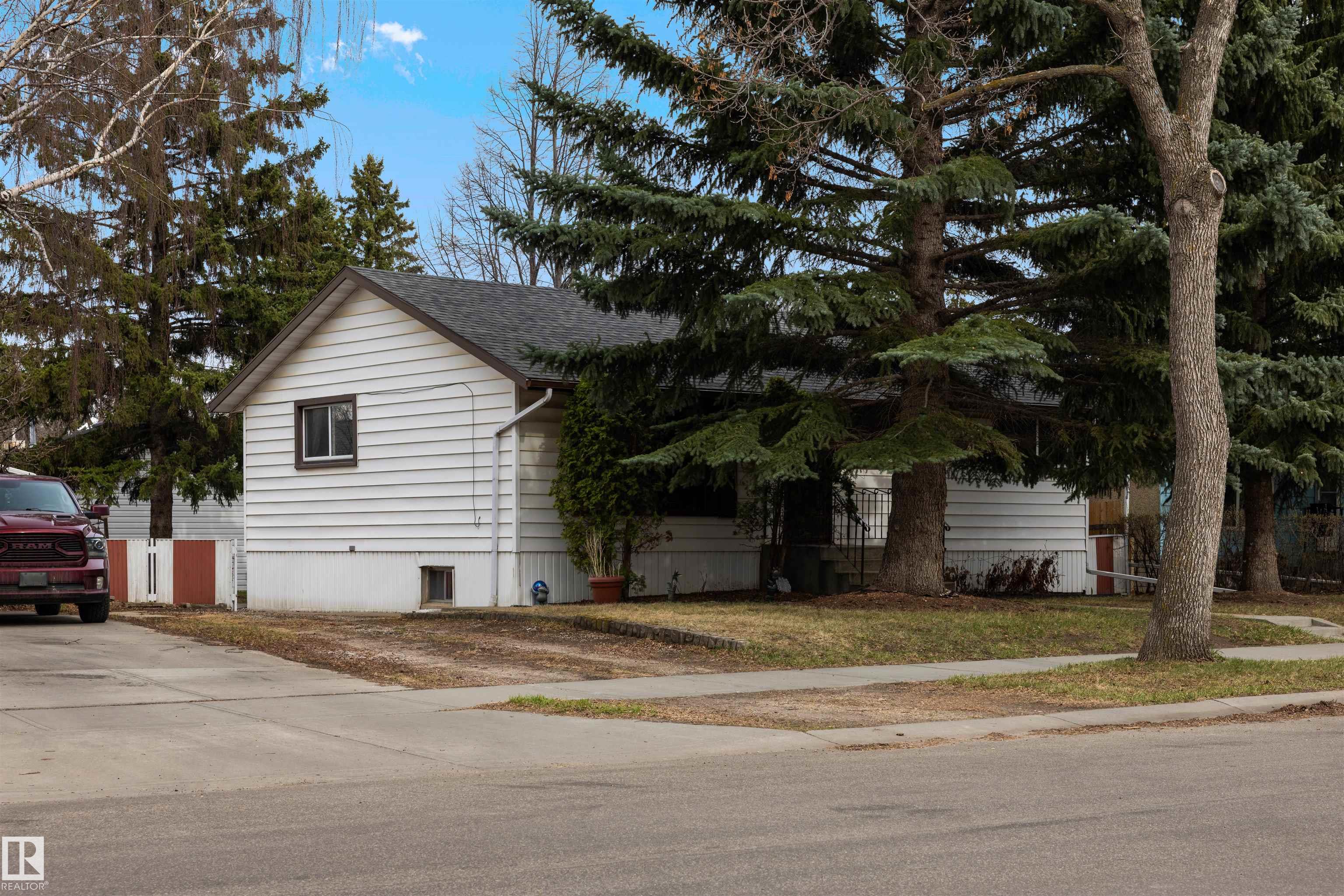 Photo 53 at 12423 135 Street NW, Dovercourt, Edmonton