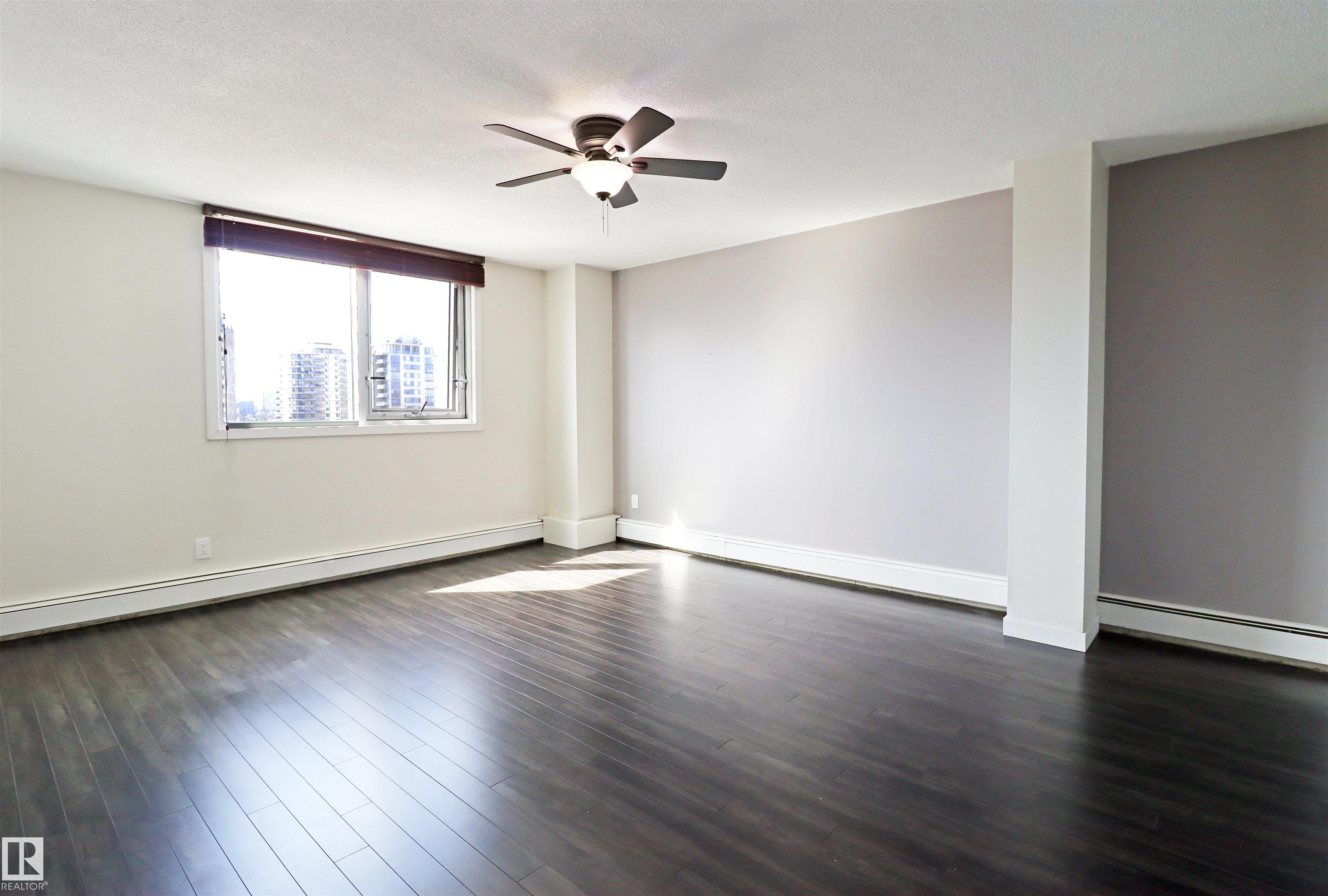 https://zimg.paragon.ice.com/ParagonImages/Property/PM/RAE/225399311/14/0/0/606ecd2ce505d388c472ed86c5b20567/1/75318ad3d25dda17cb16d0781c319e74/225399311-fc26bb54-1dda-42fa-abf7-87638a20c7ea.JPG