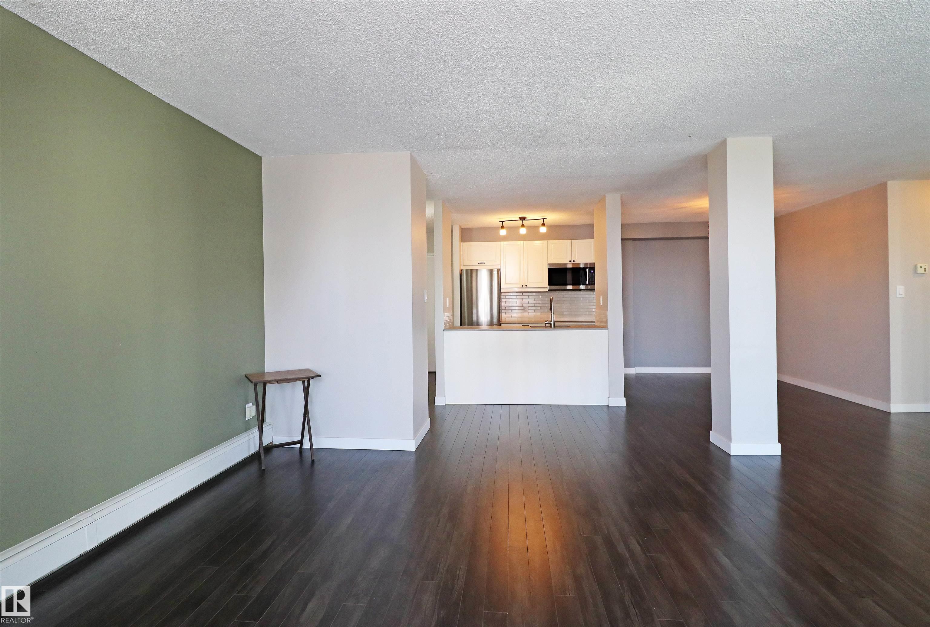 https://zimg.paragon.ice.com/ParagonImages/Property/PM/RAE/225399311/7/0/0/2f7eed751bba2dec241e1b8682512966/1/75318ad3d25dda17cb16d0781c319e74/225399311-f1849fe8-506b-40a7-888c-8615075af2c8.JPG