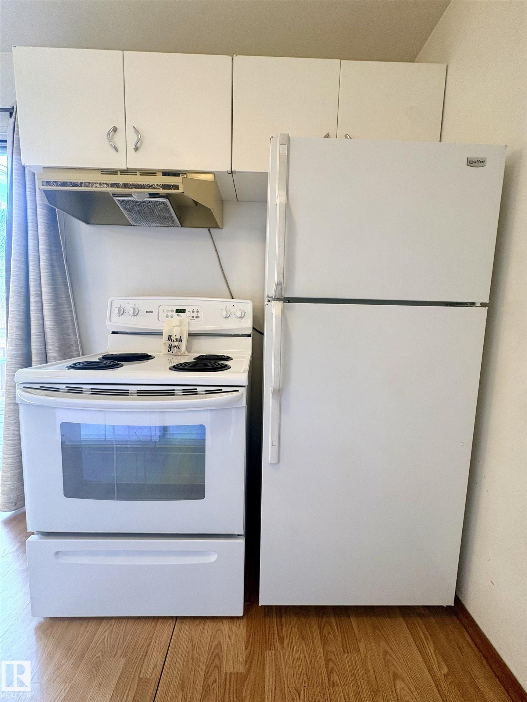 Photo 17 at 16321 109a Avenue NW, Mayfield, Edmonton