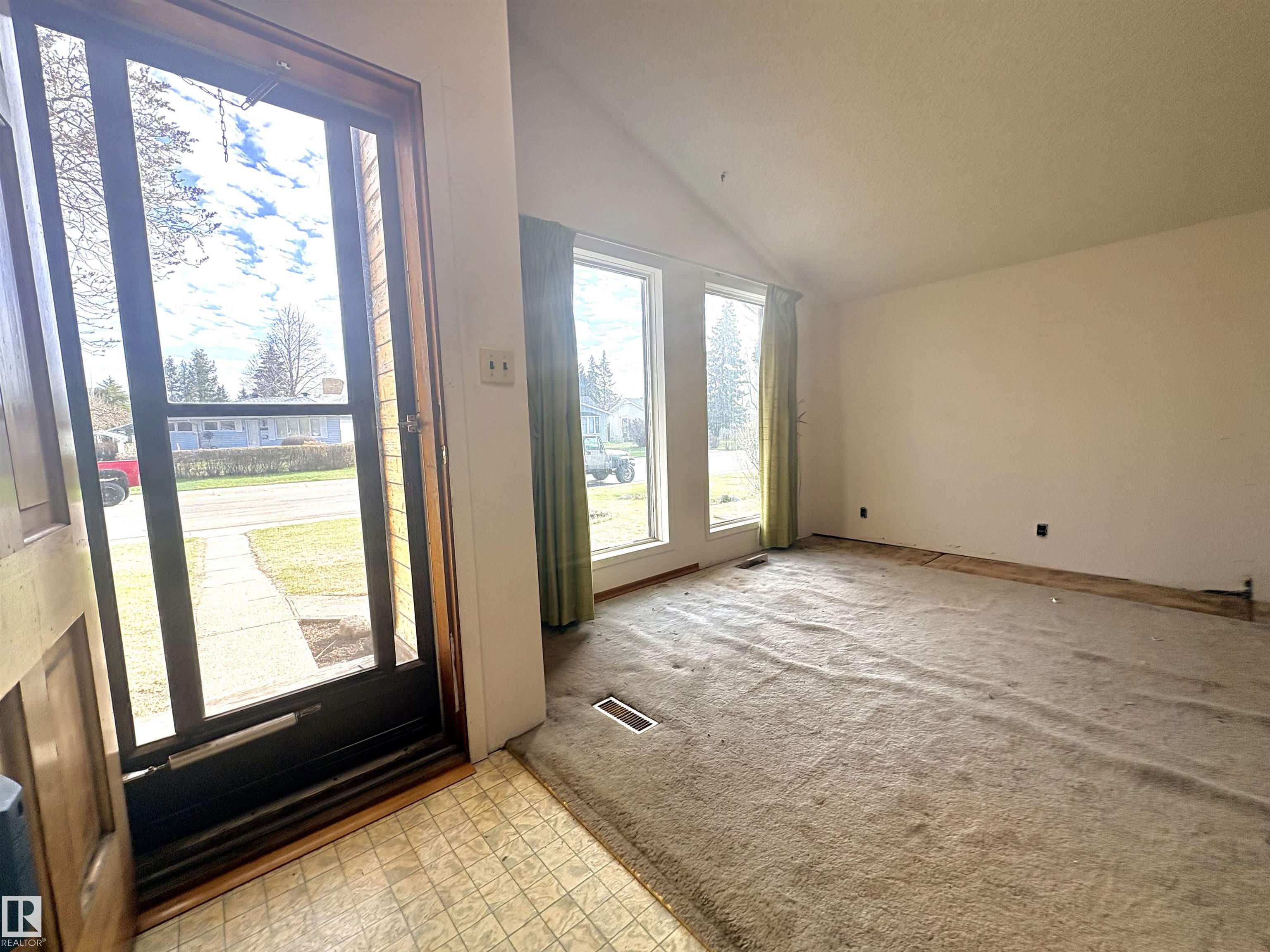 16321 109a Avenue NW, Mayfield, Edmonton