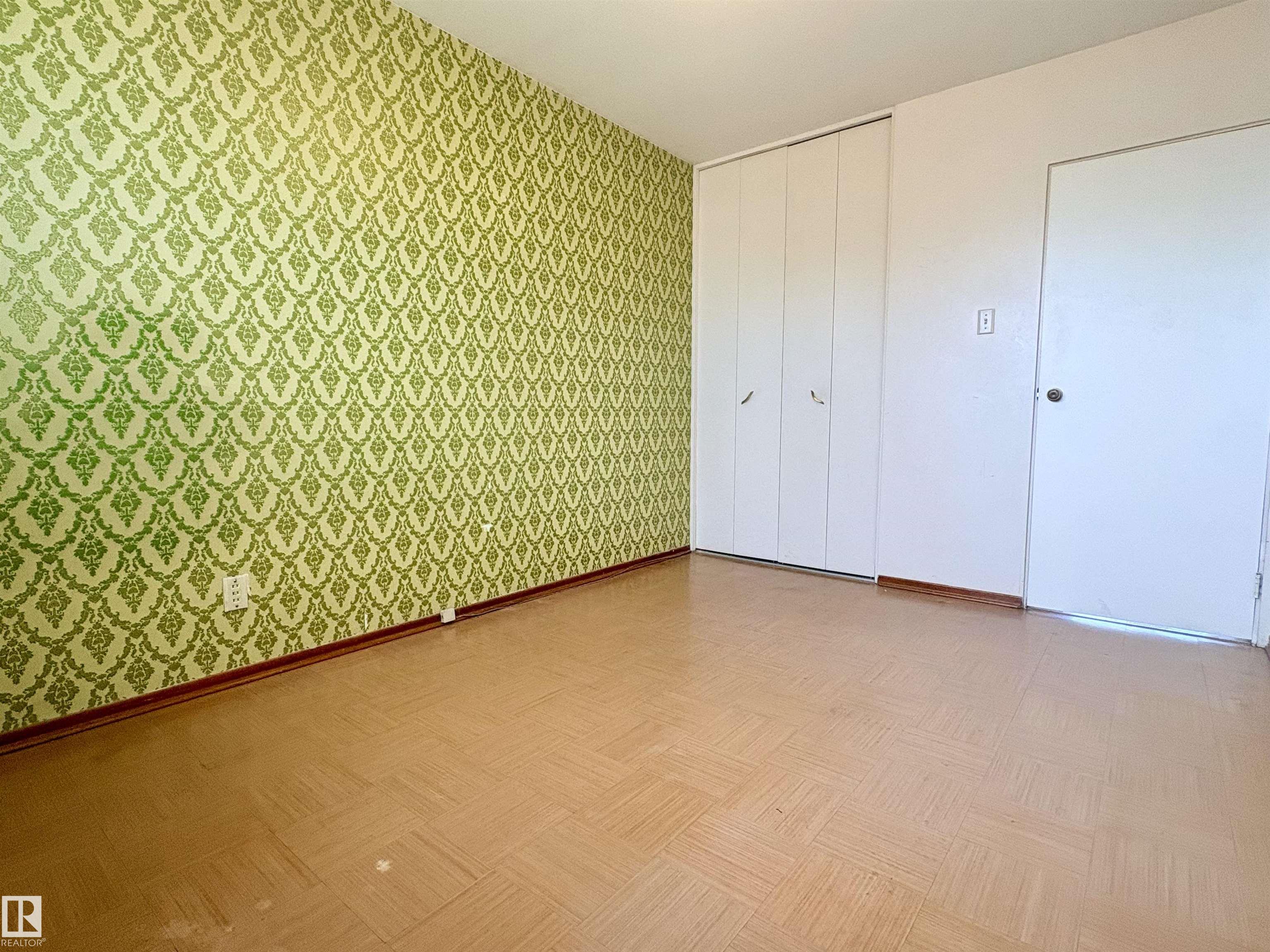 Photo 23 at 16321 109a Avenue NW, Mayfield, Edmonton