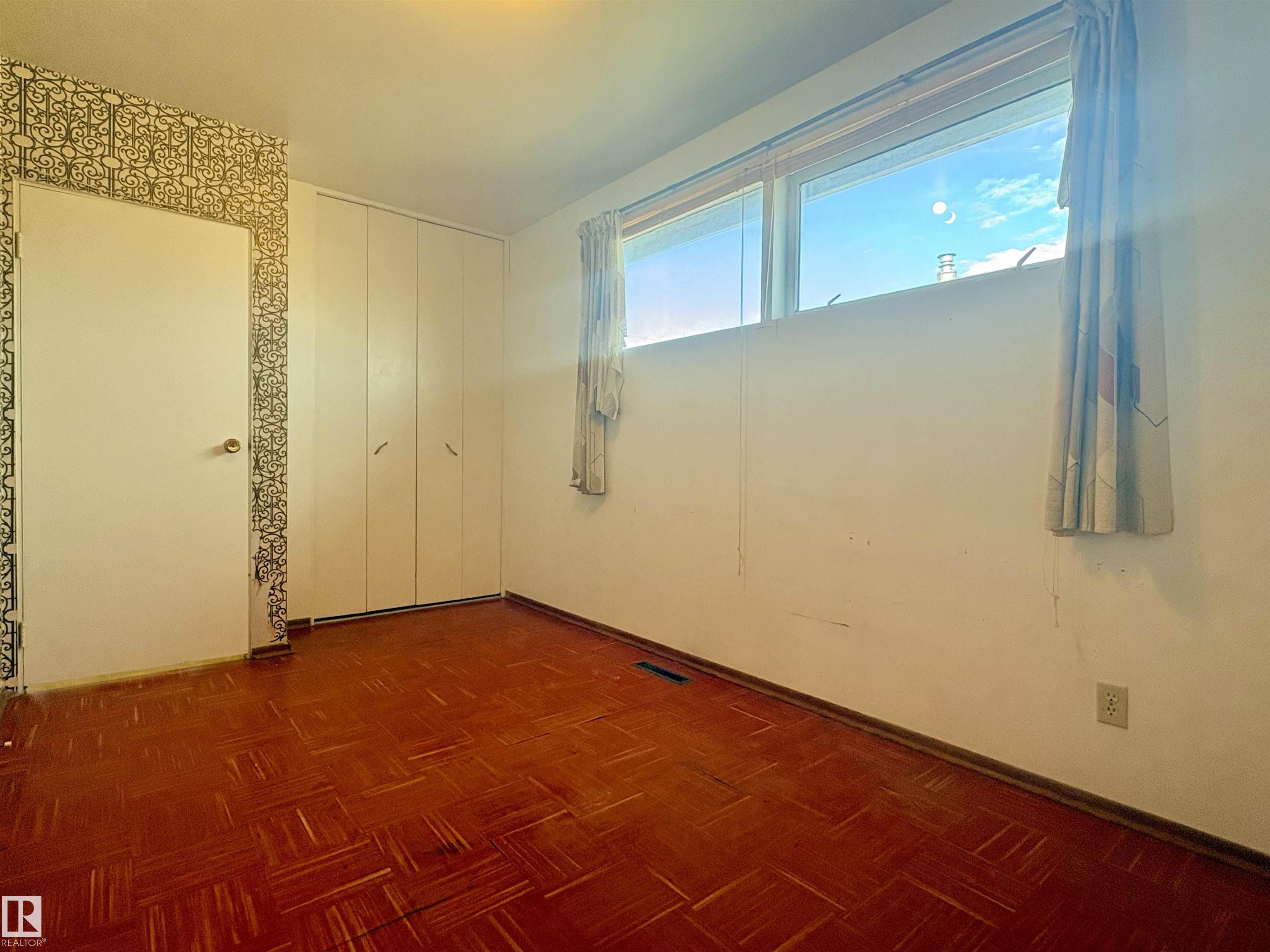 Photo 27 at 16321 109a Avenue NW, Mayfield, Edmonton