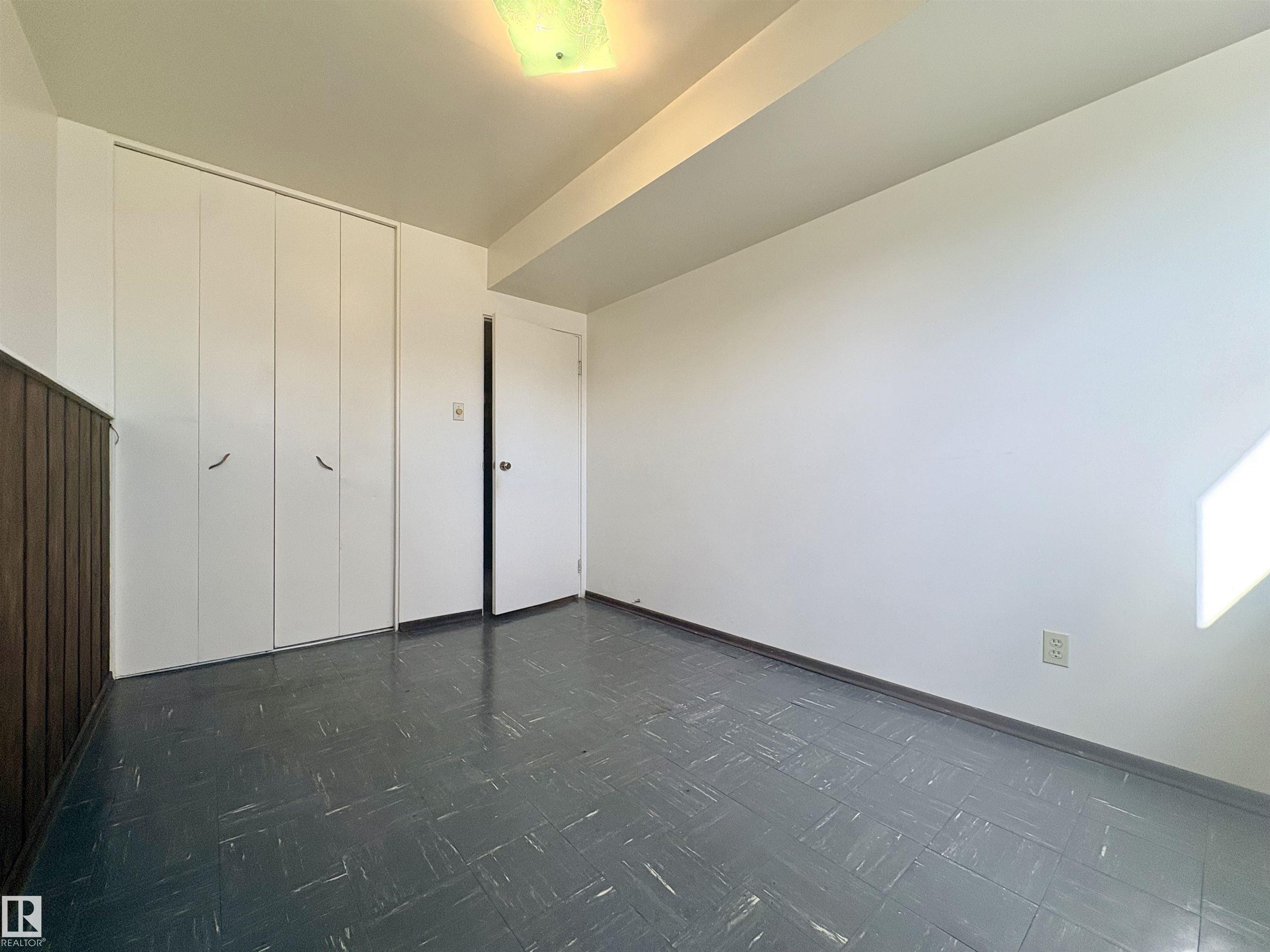 Photo 38 at 16321 109a Avenue NW, Mayfield, Edmonton