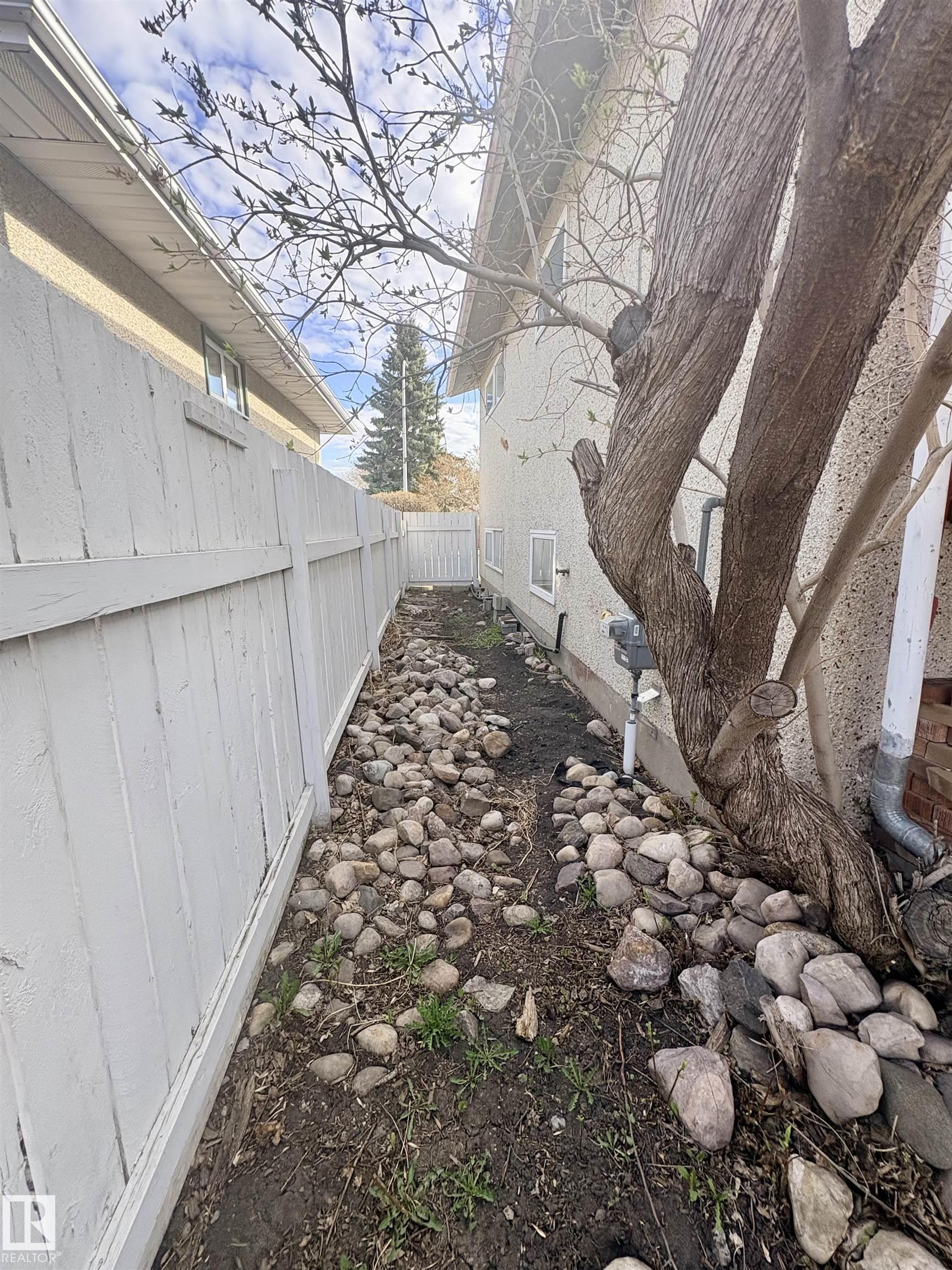 Photo 58 at 16321 109a Avenue NW, Mayfield, Edmonton