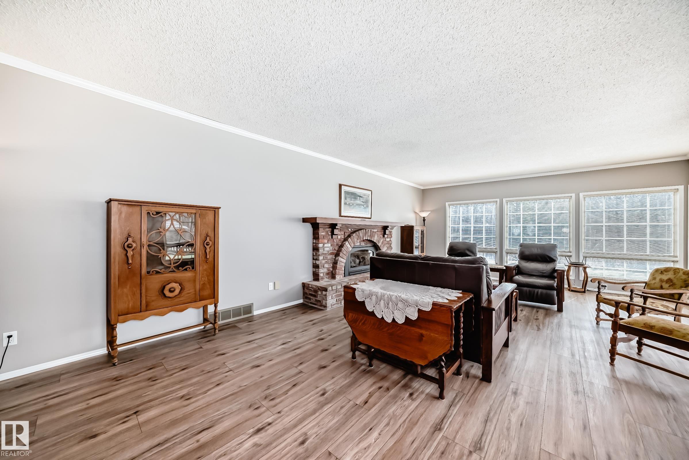 Photo 13 at 73 - 52131 Rge Road 210, Sierra Grande Estates, Rural Strathcona County