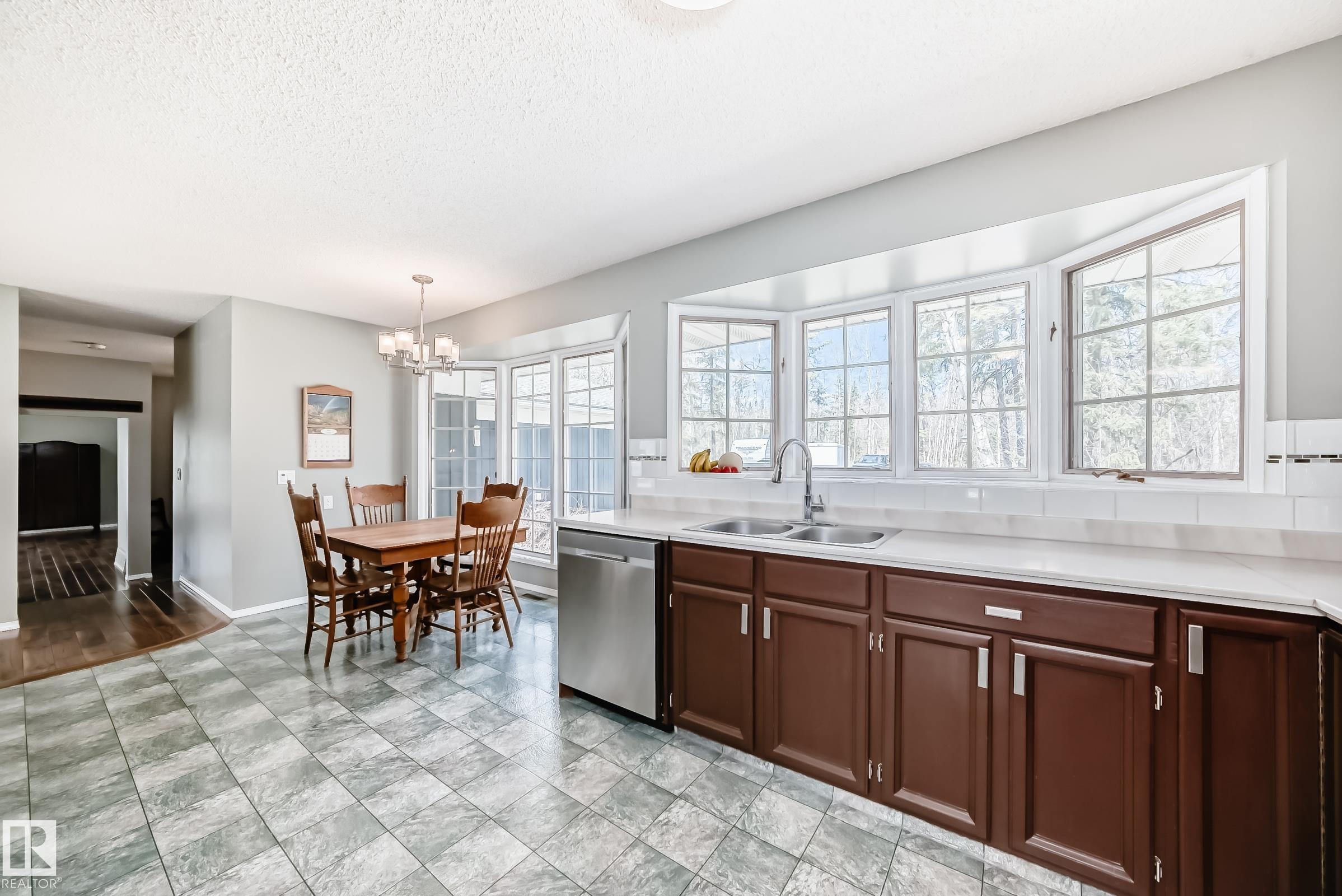 Photo 8 at 73 - 52131 Rge Road 210, Sierra Grande Estates, Rural Strathcona County
