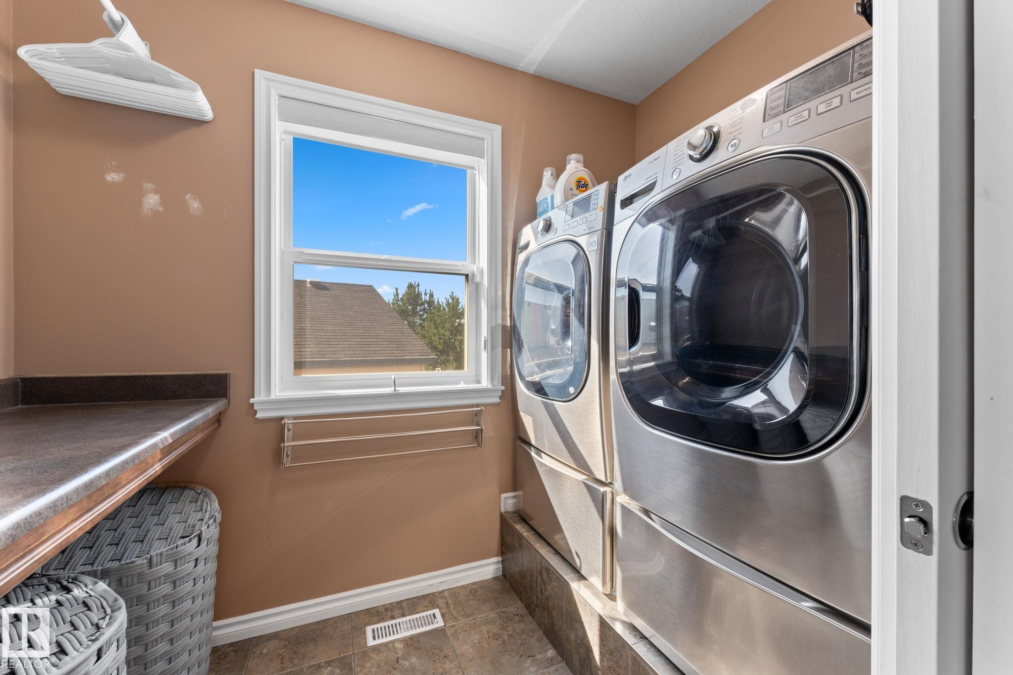Photo 37 at 132 Selkirk Place, Suntree, Leduc