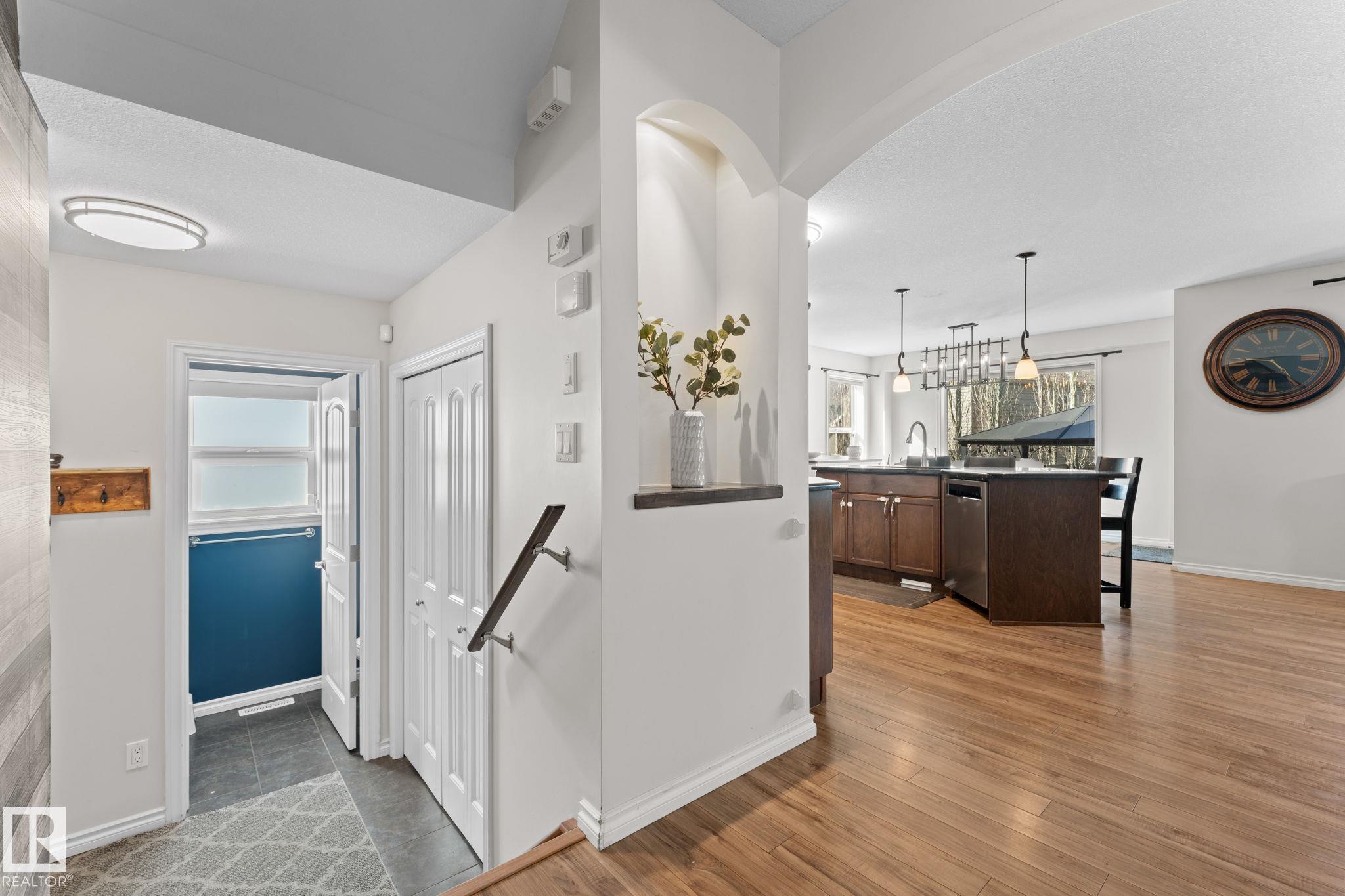 Photo 6 at 132 Selkirk Place, Suntree, Leduc