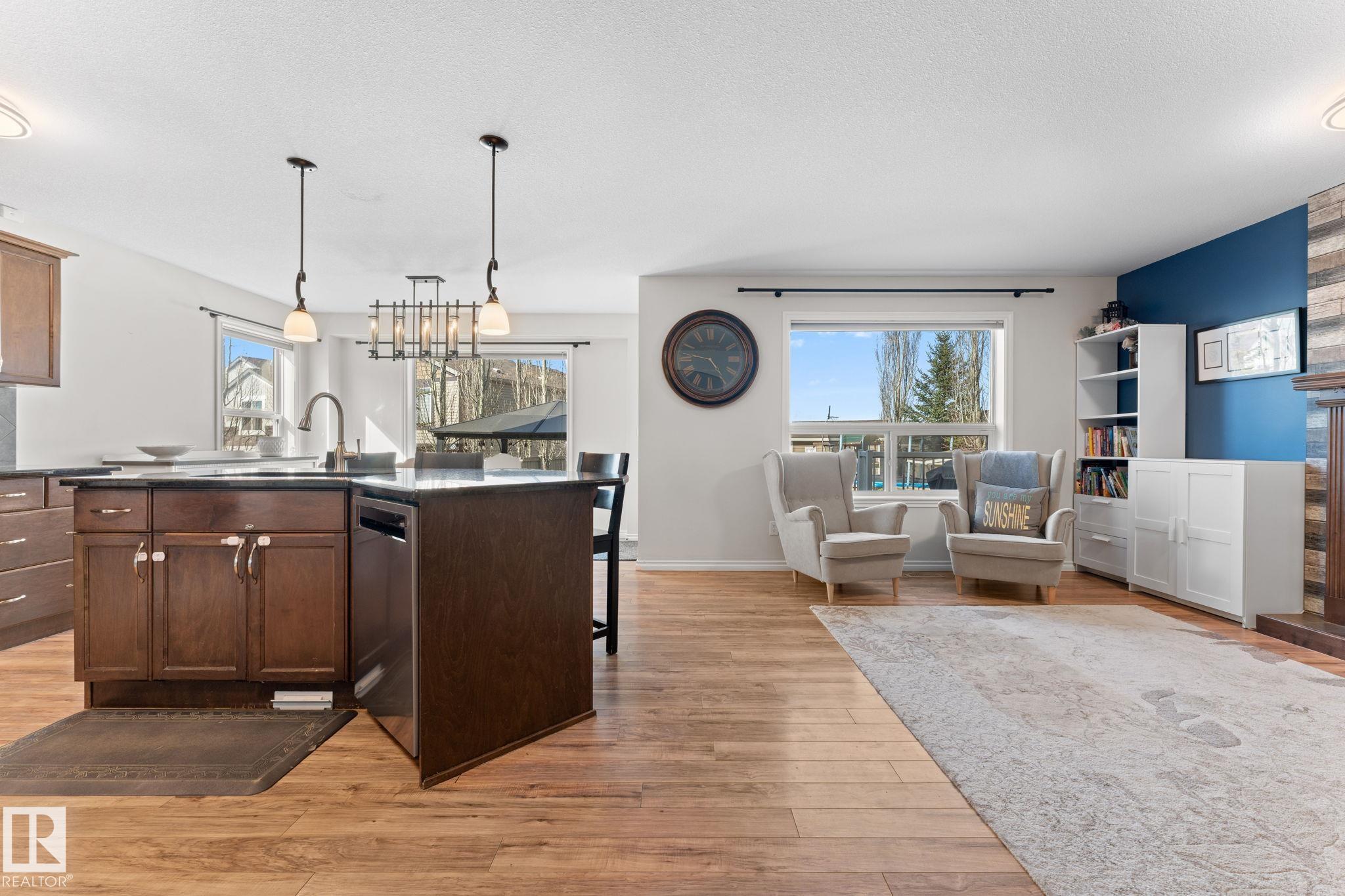 Photo 7 at 132 Selkirk Place, Suntree, Leduc