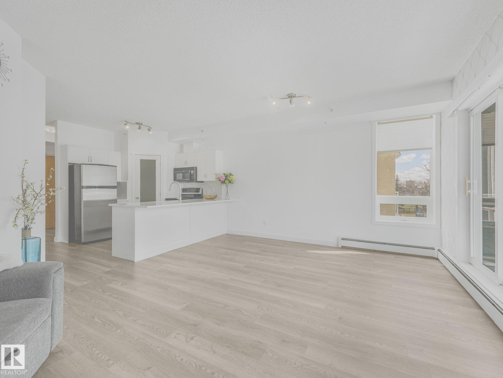 https://zimg.paragon.ice.com/ParagonImages/Property/PM/RAE/225399323/35/0/0/80c6052b1e326b724e0208165ef4eebc/1/019ff0f505c4003630acf613fb8dd221/225399323-d23491e2-62f3-44ff-a30d-c1085ea604ab.JPG