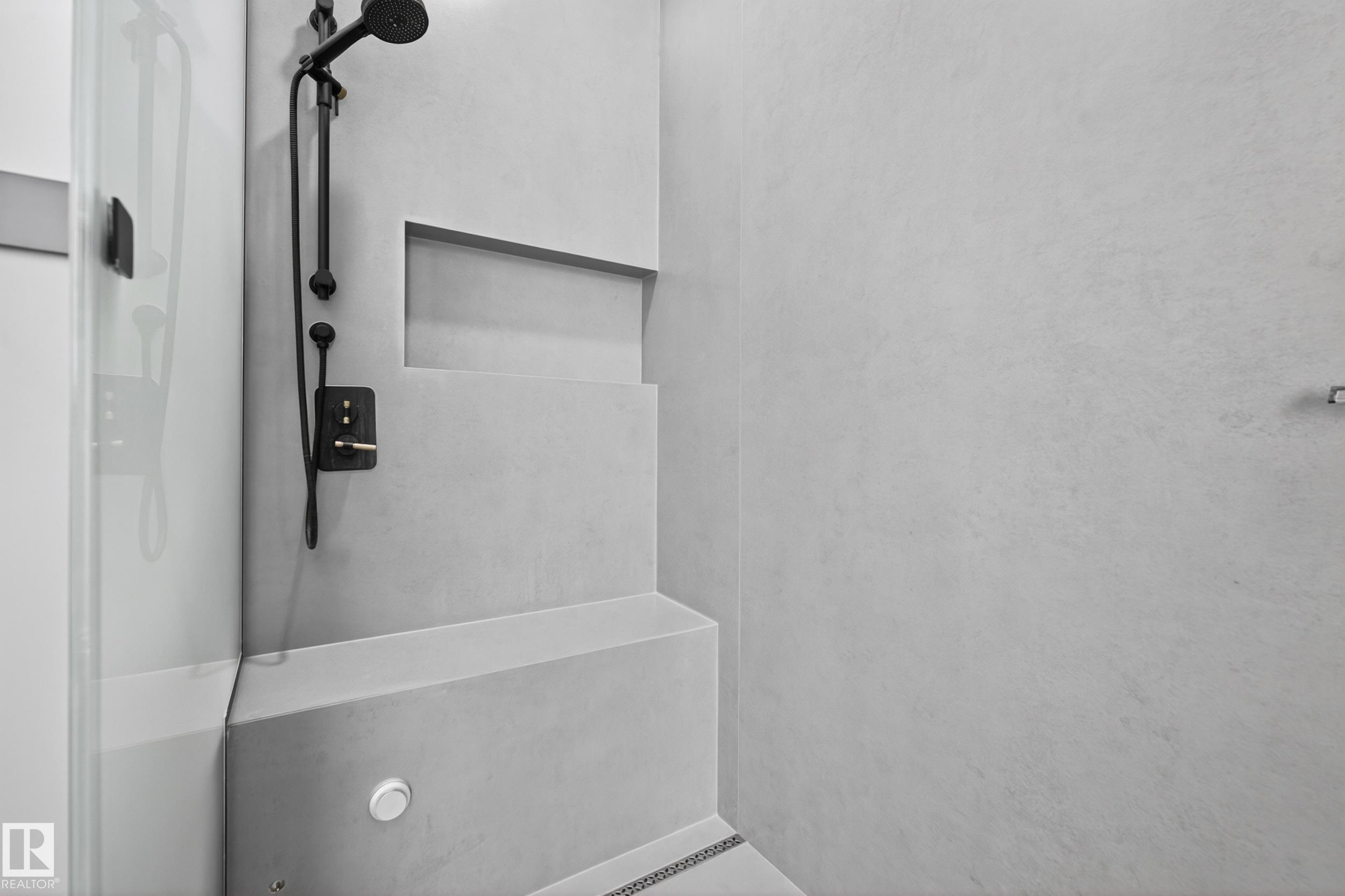 Photo 26 at 14035 104 Avenue NW, Glenora, Edmonton