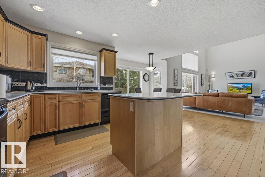 Photo 18 at 11551 14 Avenue NW, Twin Brooks, Edmonton