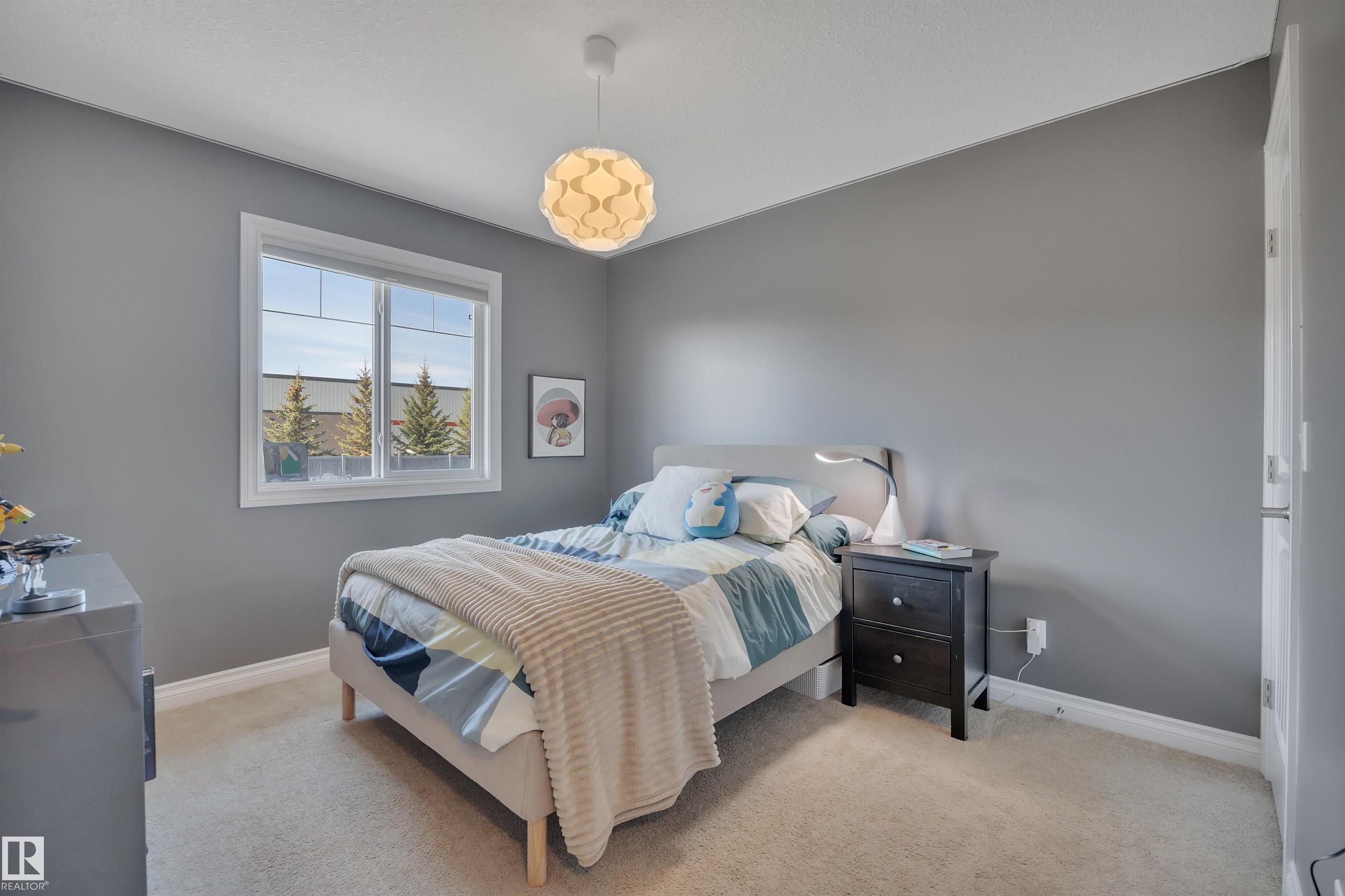 https://zimg.paragon.ice.com/ParagonImages/Property/PM/RAE/225399335/26/0/0/fa9ffd373eb9aa590bd497e0be22a9bb/1/d3f152ccda4f73f6cf1f8eeb59e81fad/225399335-bb5333b7-81c6-4ae9-b4aa-5eb692e70e69.JPG