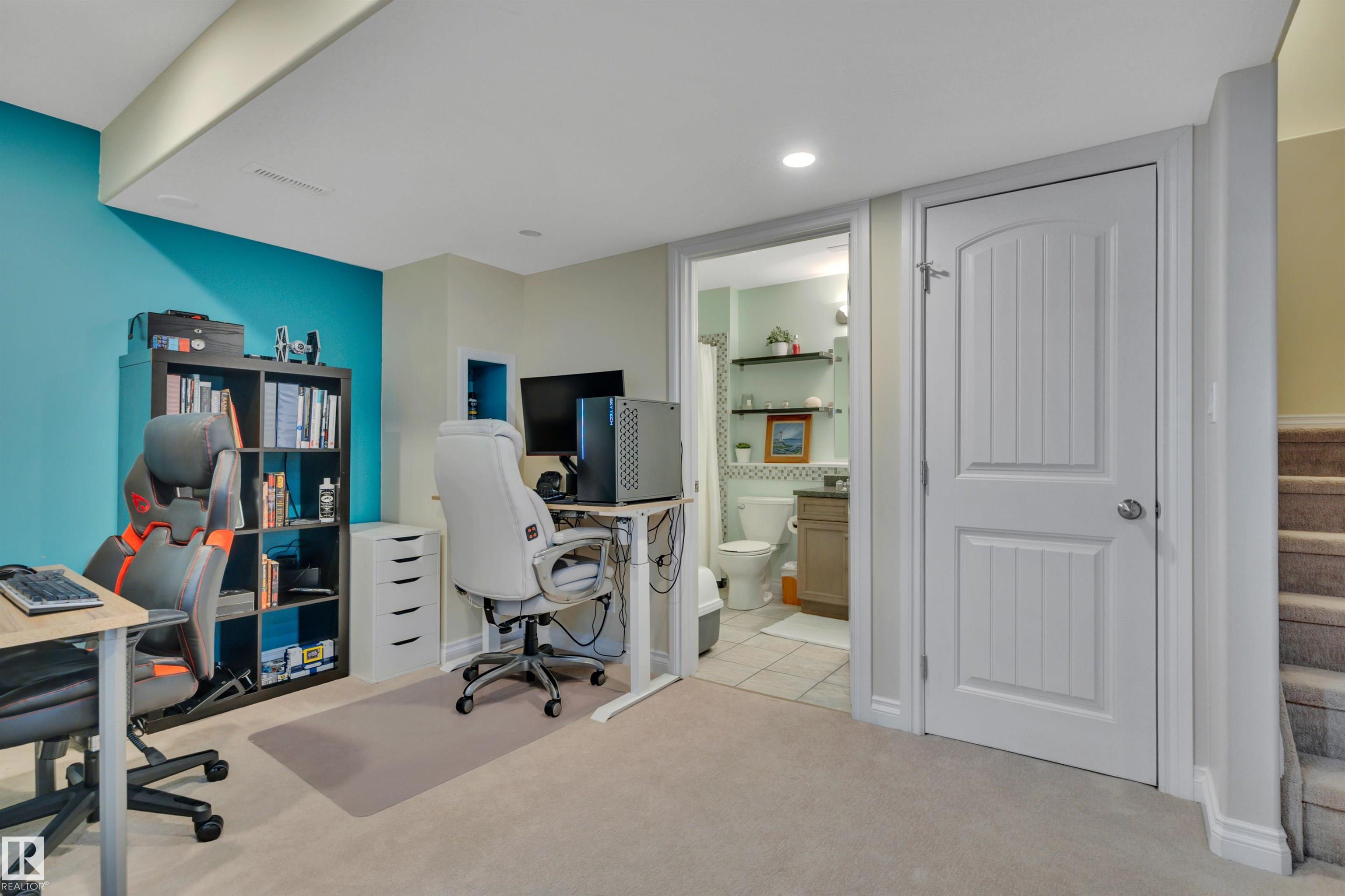 https://zimg.paragon.ice.com/ParagonImages/Property/PM/RAE/225399335/39/0/0/83bd81fcc283b629c89125df0f797ffa/1/d3f152ccda4f73f6cf1f8eeb59e81fad/225399335-64193d14-dd31-4294-a045-6525fe4ac8cf.JPG