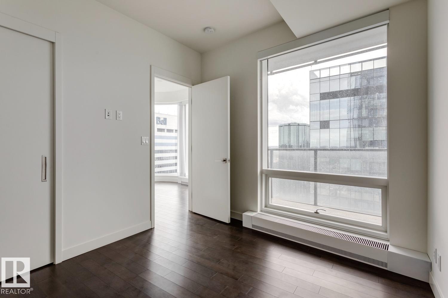 https://zimg.paragon.ice.com/ParagonImages/Property/PM/RAE/225399338/20/0/0/e0783290ec1dc826b17a7d3acd32812d/1/c54ae3ac1b7b5fc0eb1cc50a6df275b8/225399338-844E7F9C-A1EB-4389-9D35-66A14C6CF607.JPG