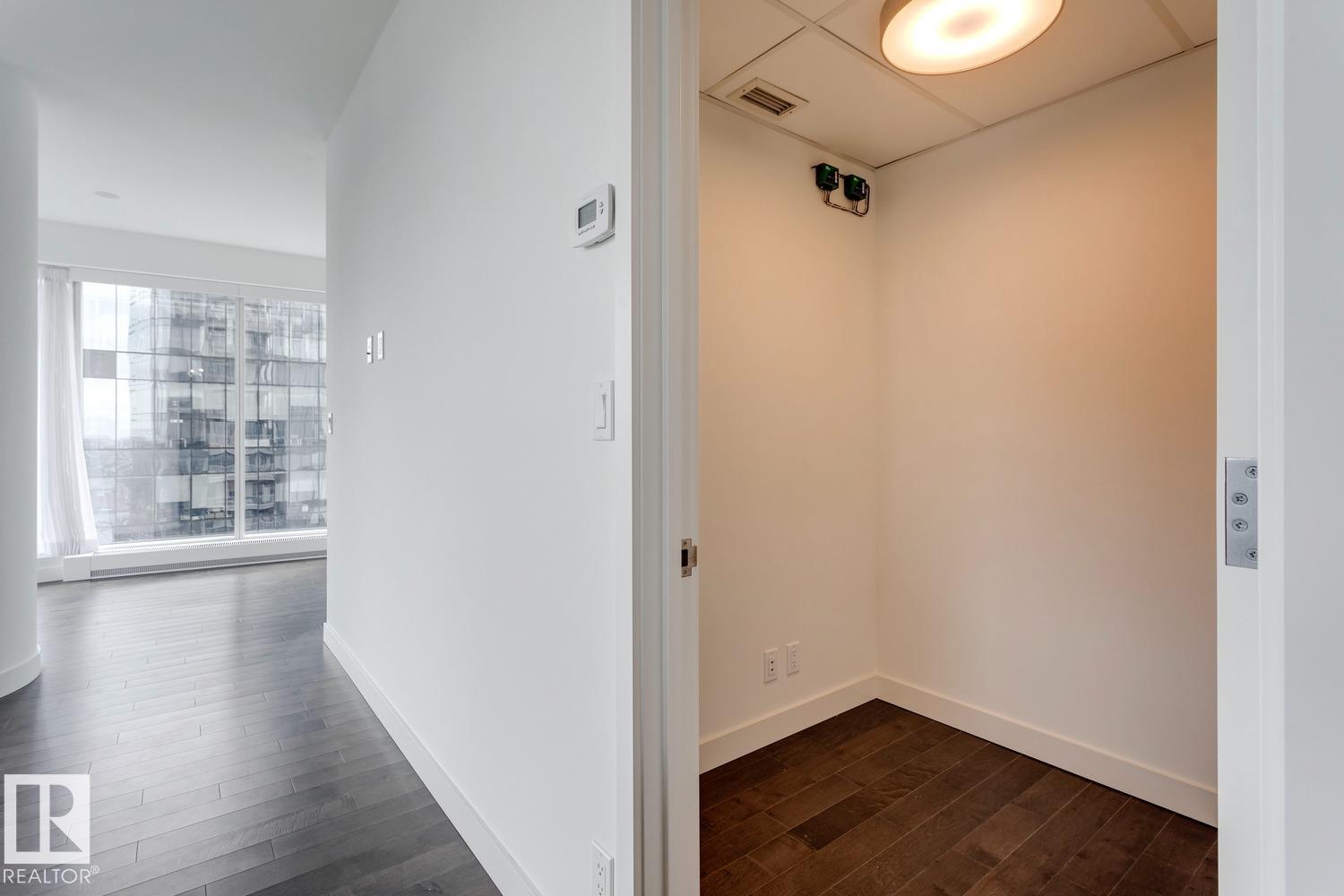https://zimg.paragon.ice.com/ParagonImages/Property/PM/RAE/225399338/21/0/0/c28d220b7d163909b68fea8d5adb01e9/1/c54ae3ac1b7b5fc0eb1cc50a6df275b8/225399338-5A423525-88A4-49B6-A91F-A90D19C8C027.JPG