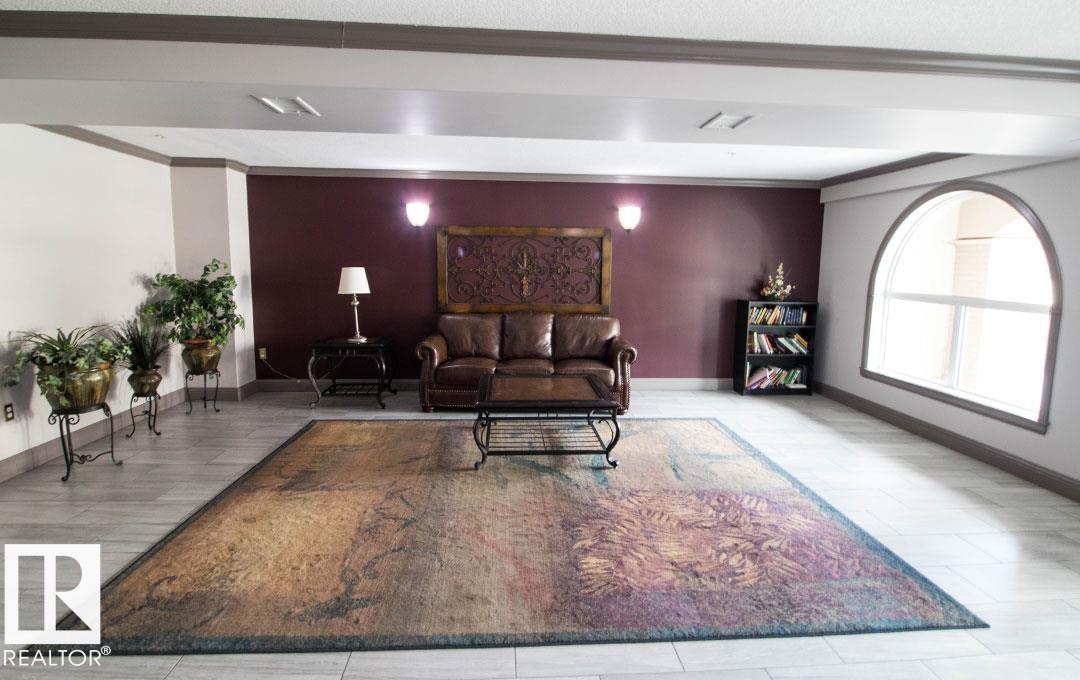 https://zimg.paragon.ice.com/ParagonImages/Property/PM/RAE/225399346/20/0/0/c15ec6a020566fef63604b07412f61e2/1/2986fe5370cfd20e9670e2f91ed205a8/225399346-39af6c52-b7c1-4dfd-875d-59beccb09368.JPG