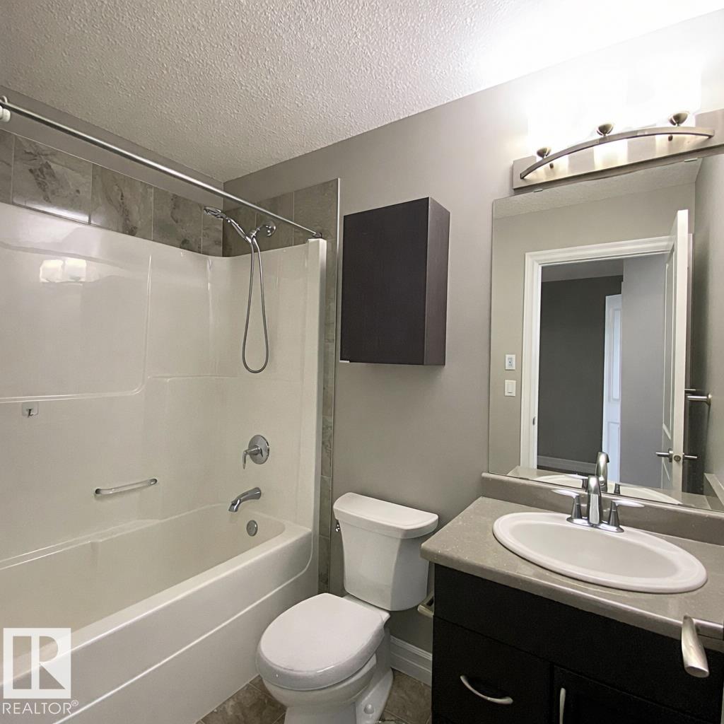 https://zimg.paragon.ice.com/ParagonImages/Property/PM/RAE/225399348/26/0/0/5f649bad2d3a81007073f7de659fe65c/1/47e10913782e2022c093fa6e90cc7c8c/225399348-e0b1166f-aee2-4743-83a7-842acf751791.JPG