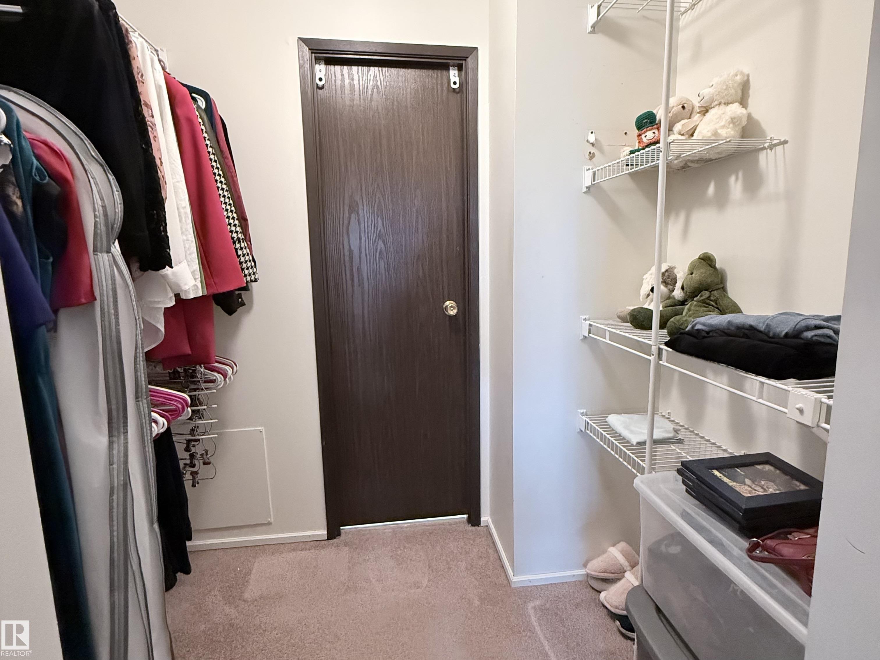 https://zimg.paragon.ice.com/ParagonImages/Property/PM/RAE/225399349/12/0/0/42e80bded3e0c9203def60e6679c627e/1/640fb96d3169cfe50c8d45c485005720/225399349-6b342f7f-7988-489a-bdbe-4da0d6fd3a32.JPG