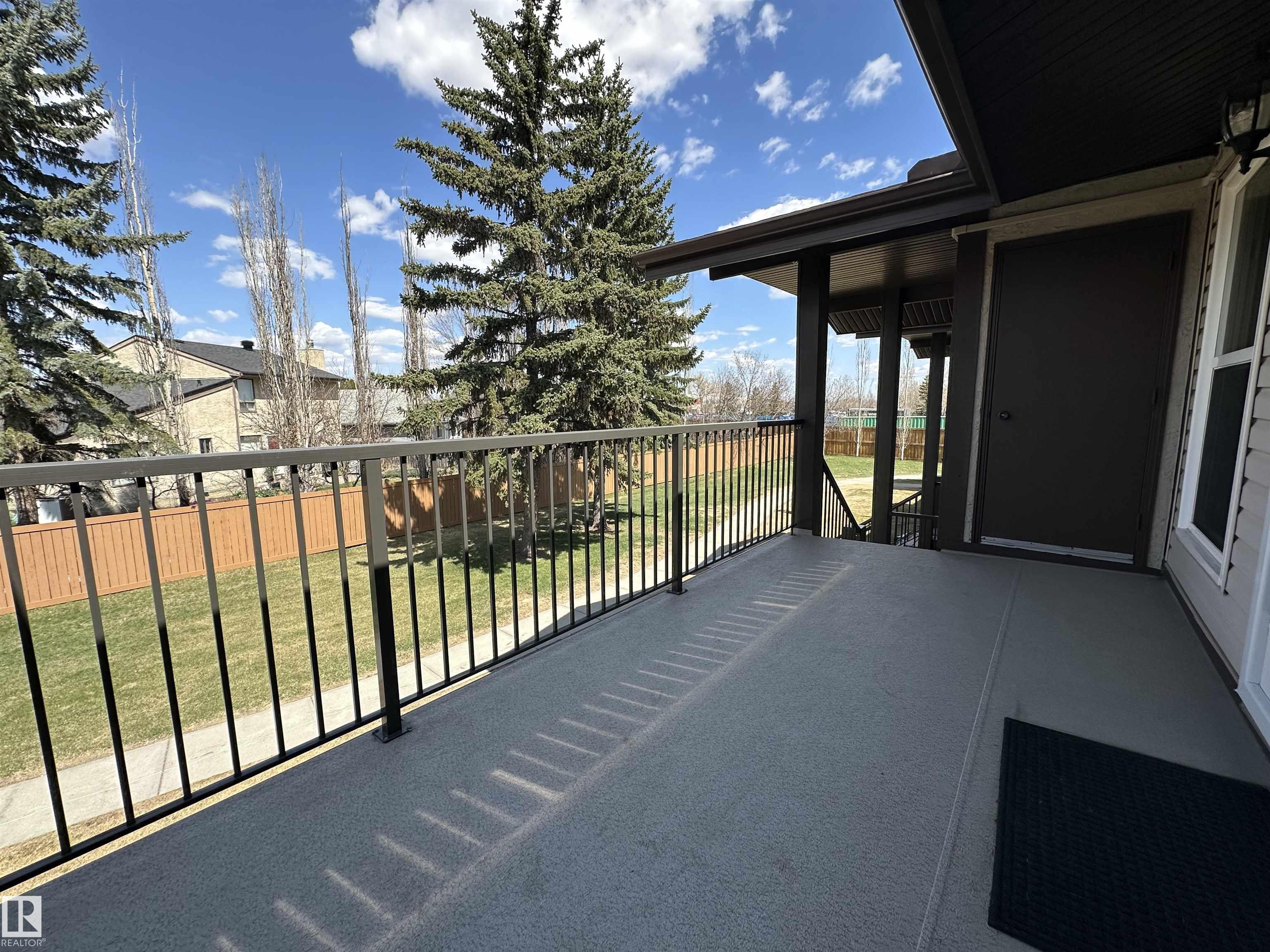 https://zimg.paragon.ice.com/ParagonImages/Property/PM/RAE/225399349/16/0/0/035fa2a982ffb8c601484aa3cb86f9d6/1/640fb96d3169cfe50c8d45c485005720/225399349-23a78487-1fc0-46ca-8a84-dfb5ee353e99.JPG