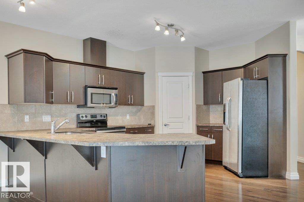 Photo 16 at 8 Kingdom Place, West Haven, Leduc